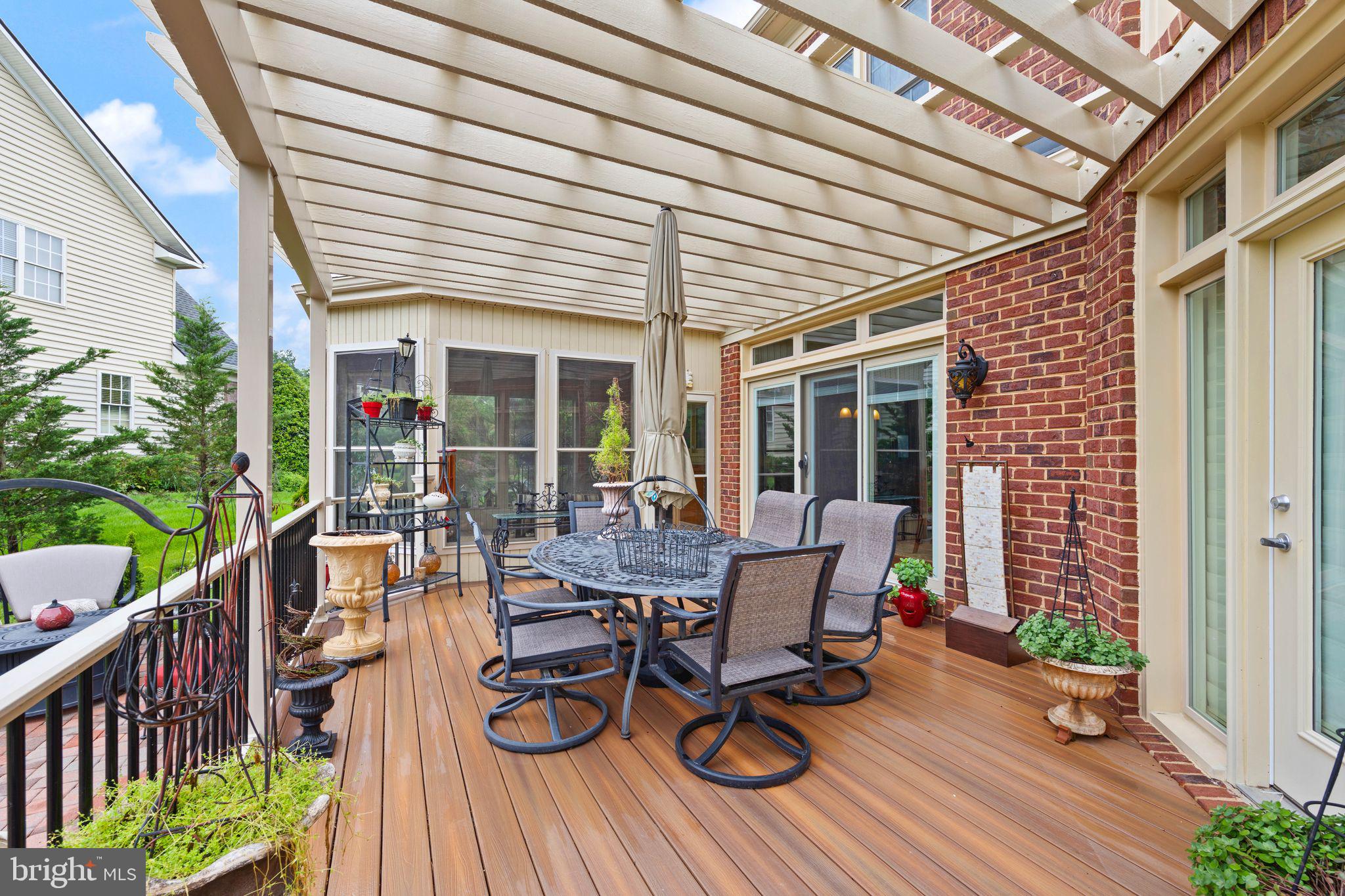 RIVER CREEK - Residential