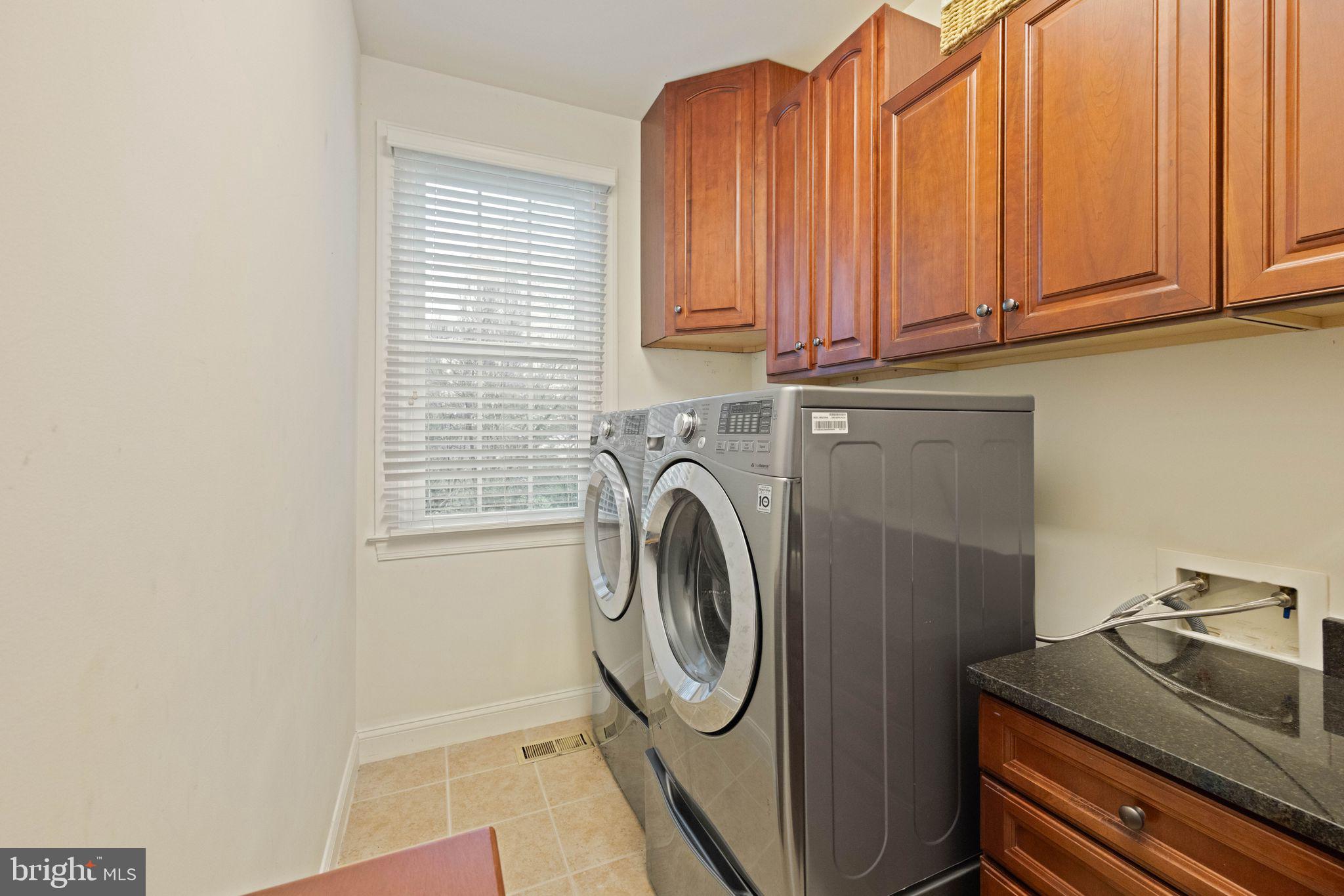 RIVER CREEK - Residential