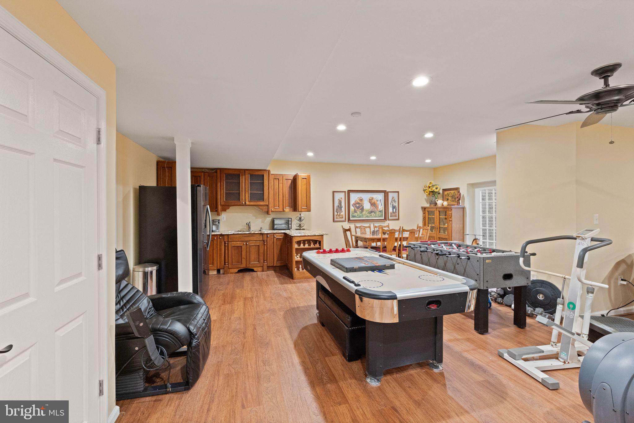 RIVER CREEK - Residential