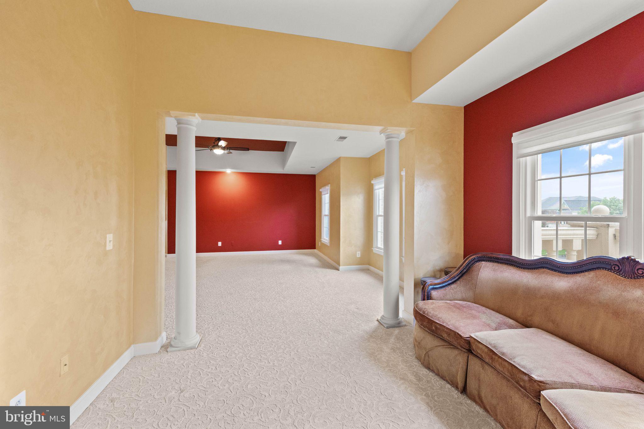 RIVER CREEK - Residential