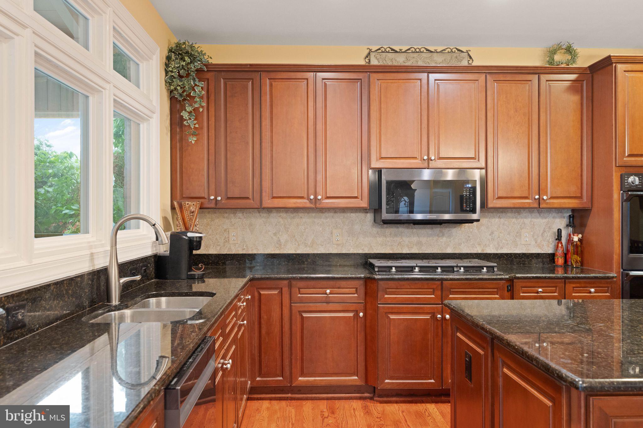 RIVER CREEK - Residential