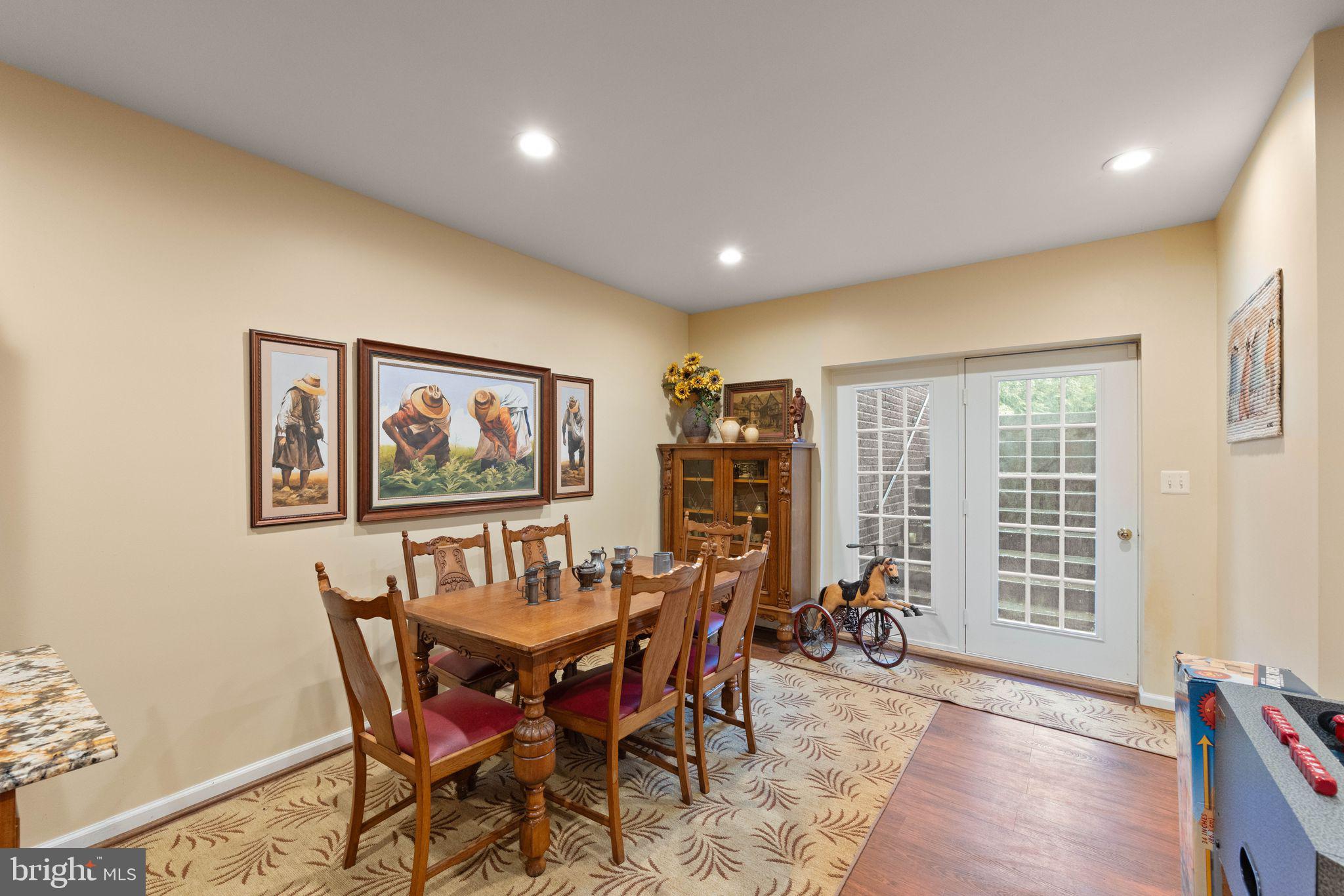 RIVER CREEK - Residential