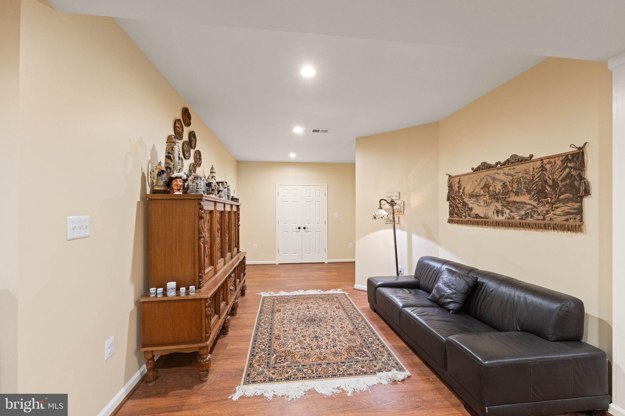 RIVER CREEK - Residential