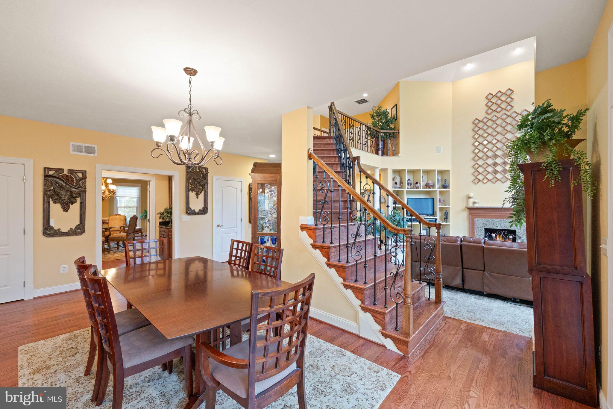 RIVER CREEK - Residential