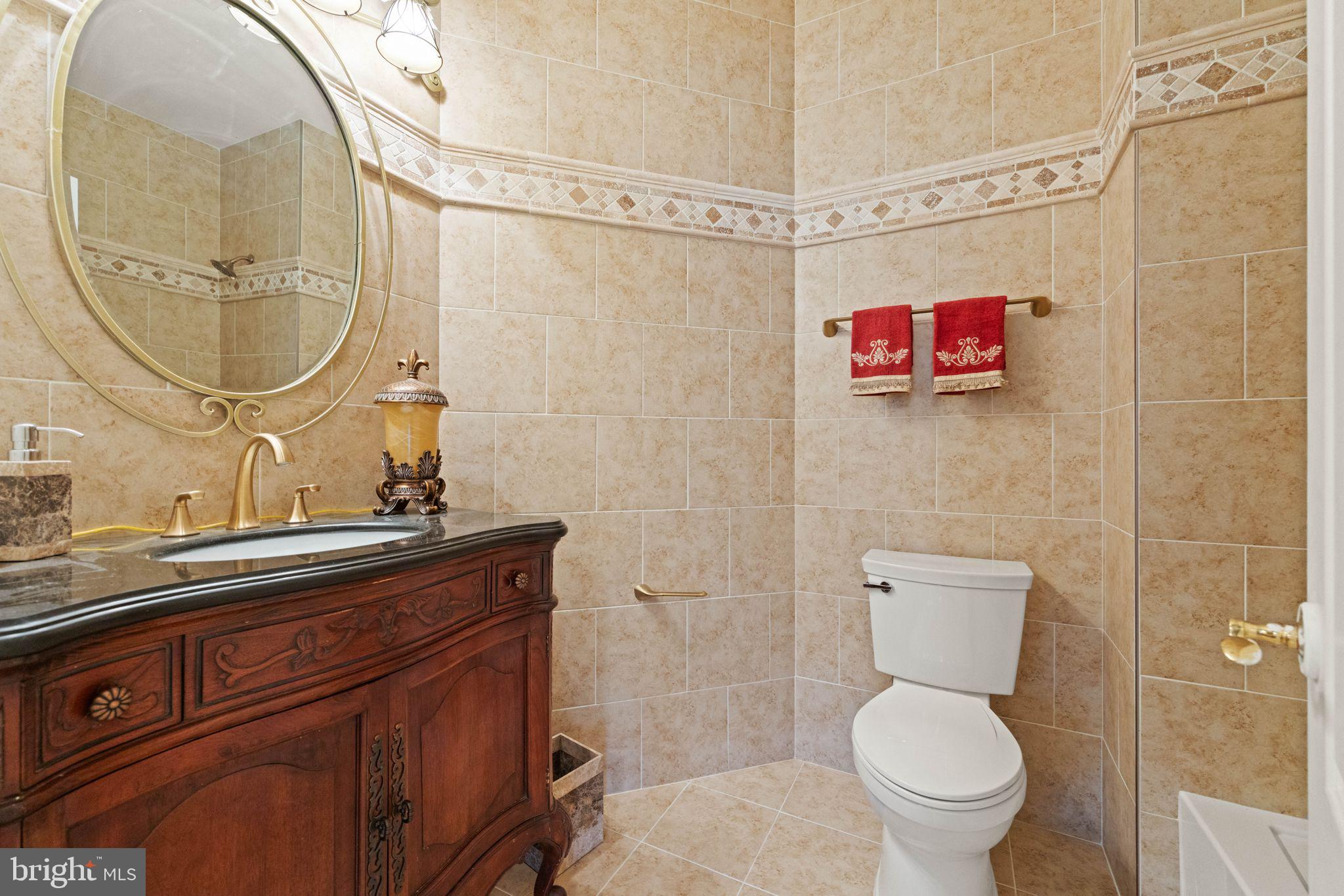 RIVER CREEK - Residential