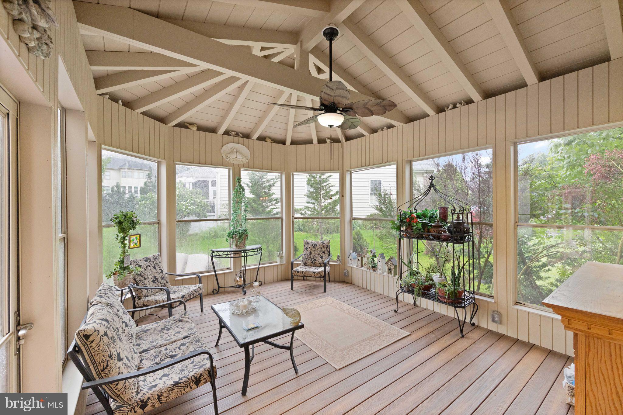 RIVER CREEK - Residential