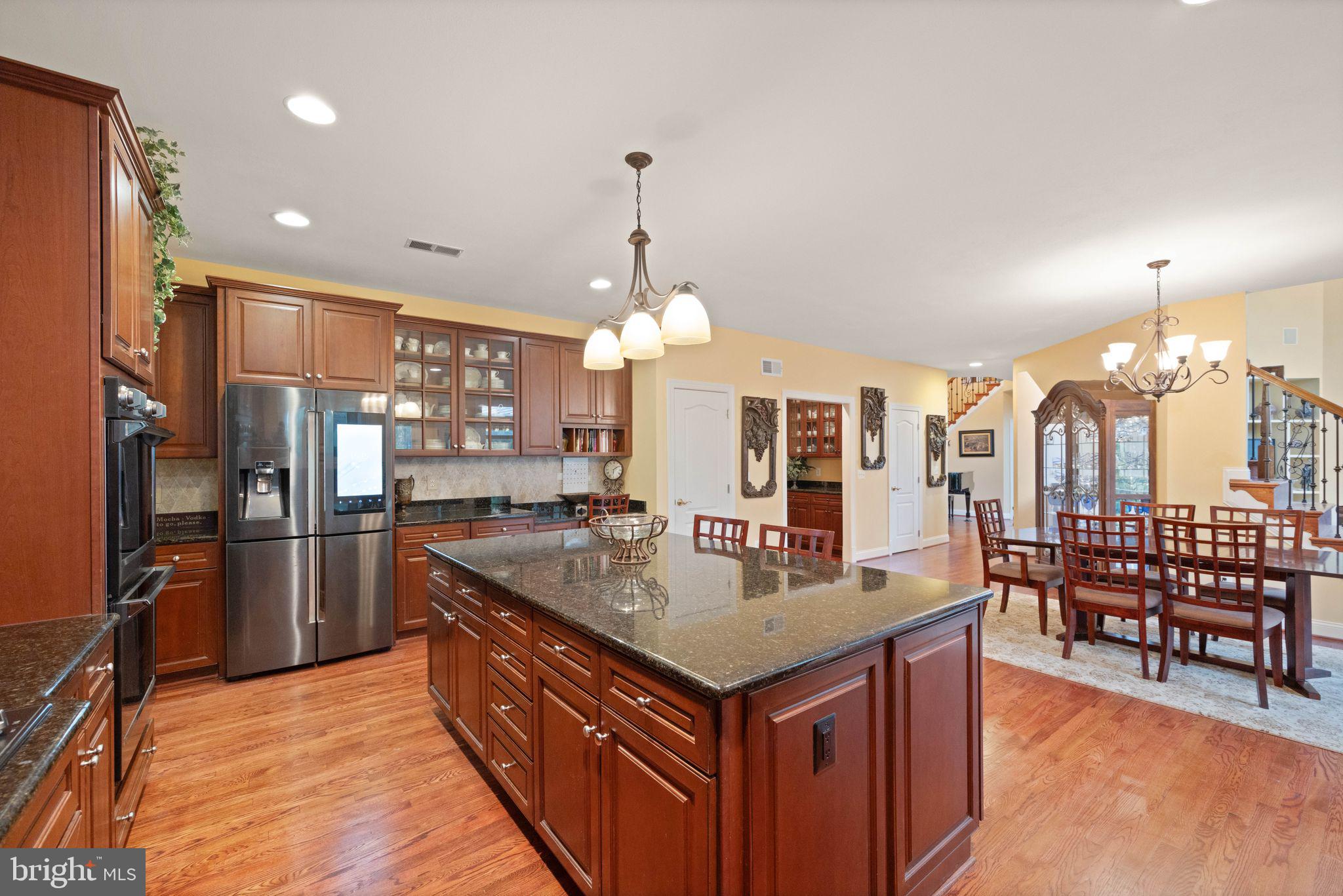 RIVER CREEK - Residential