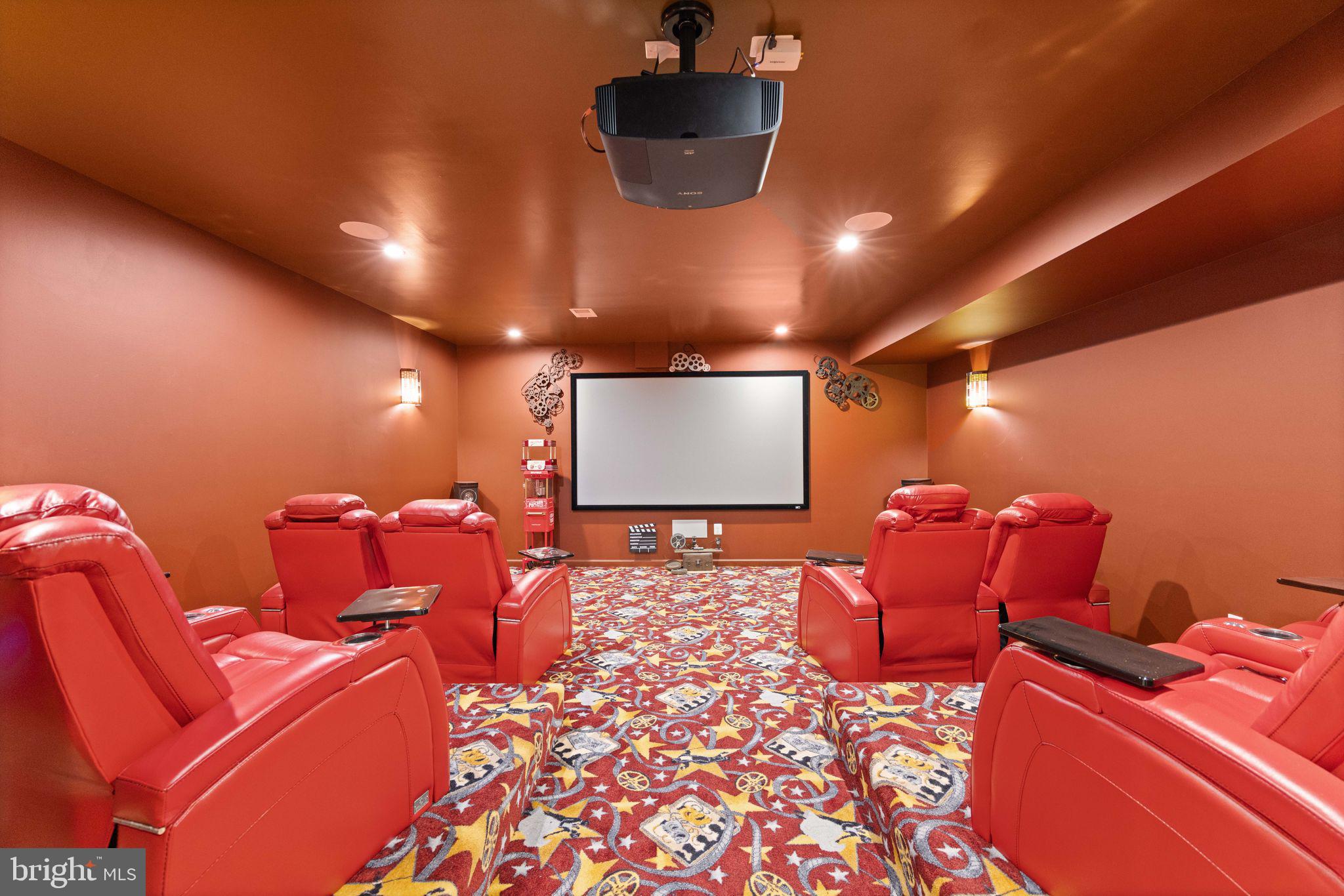 RIVER CREEK - Residential