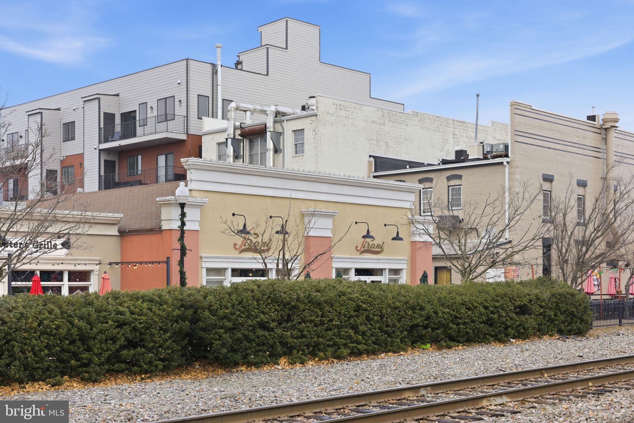 ROLLING OAKS - Residential