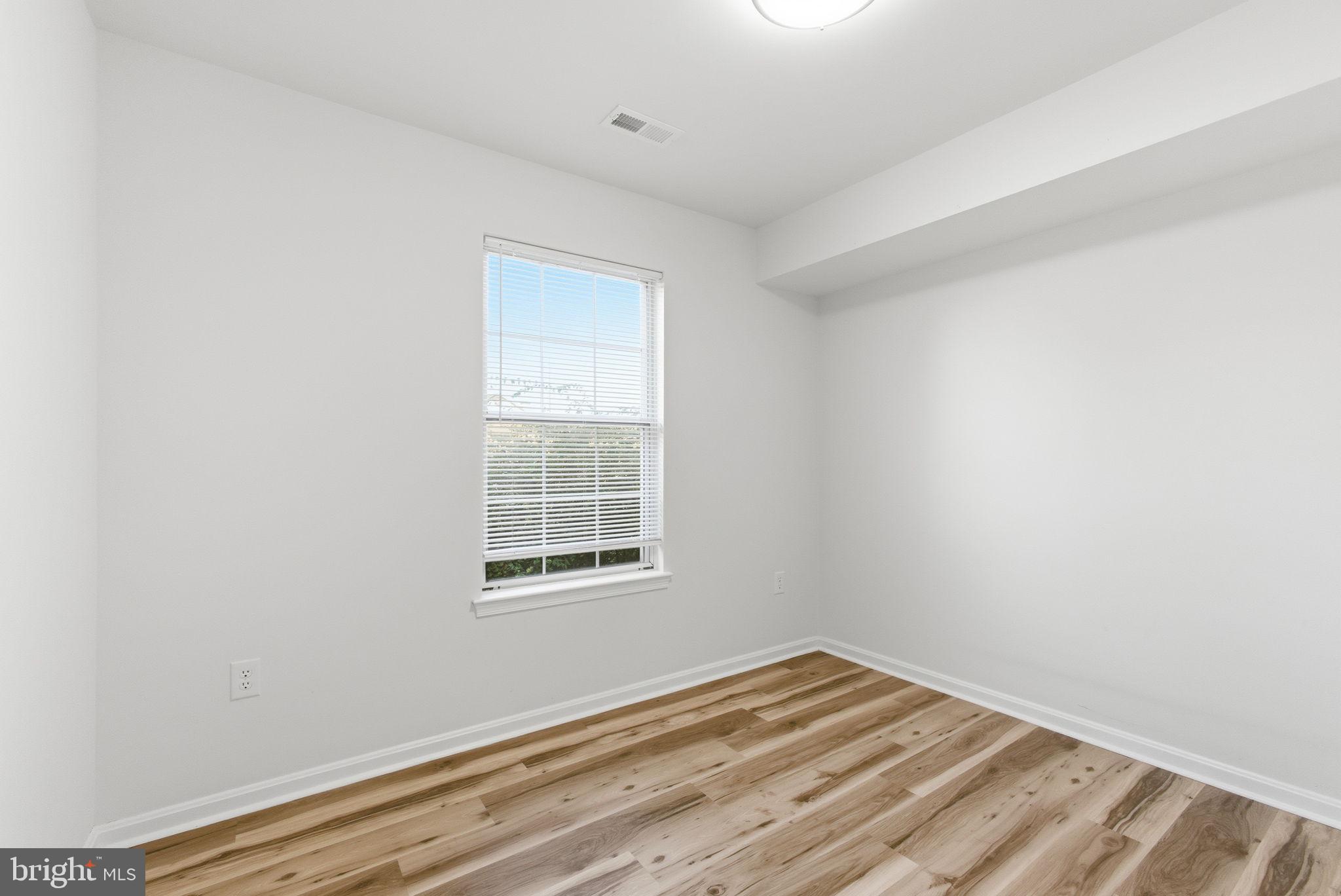 ROLLING OAKS - Residential