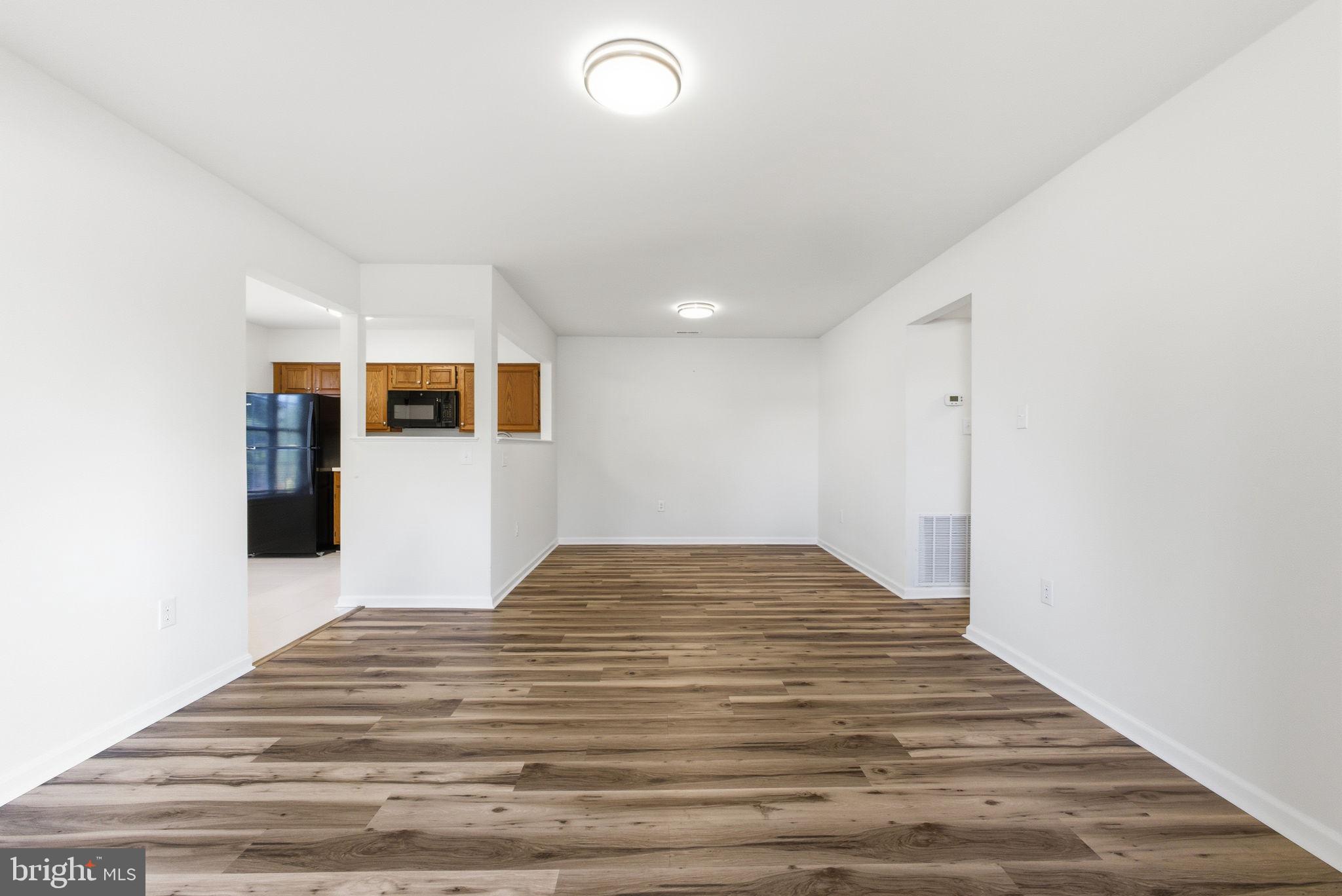 ROLLING OAKS - Residential