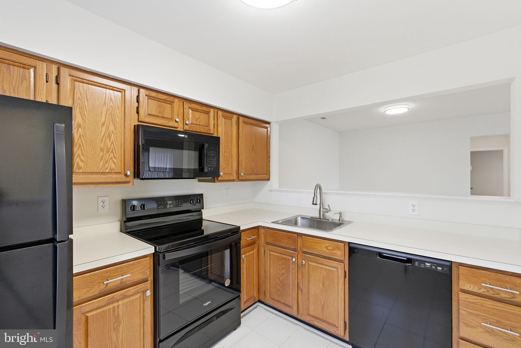 ROLLING OAKS - Residential