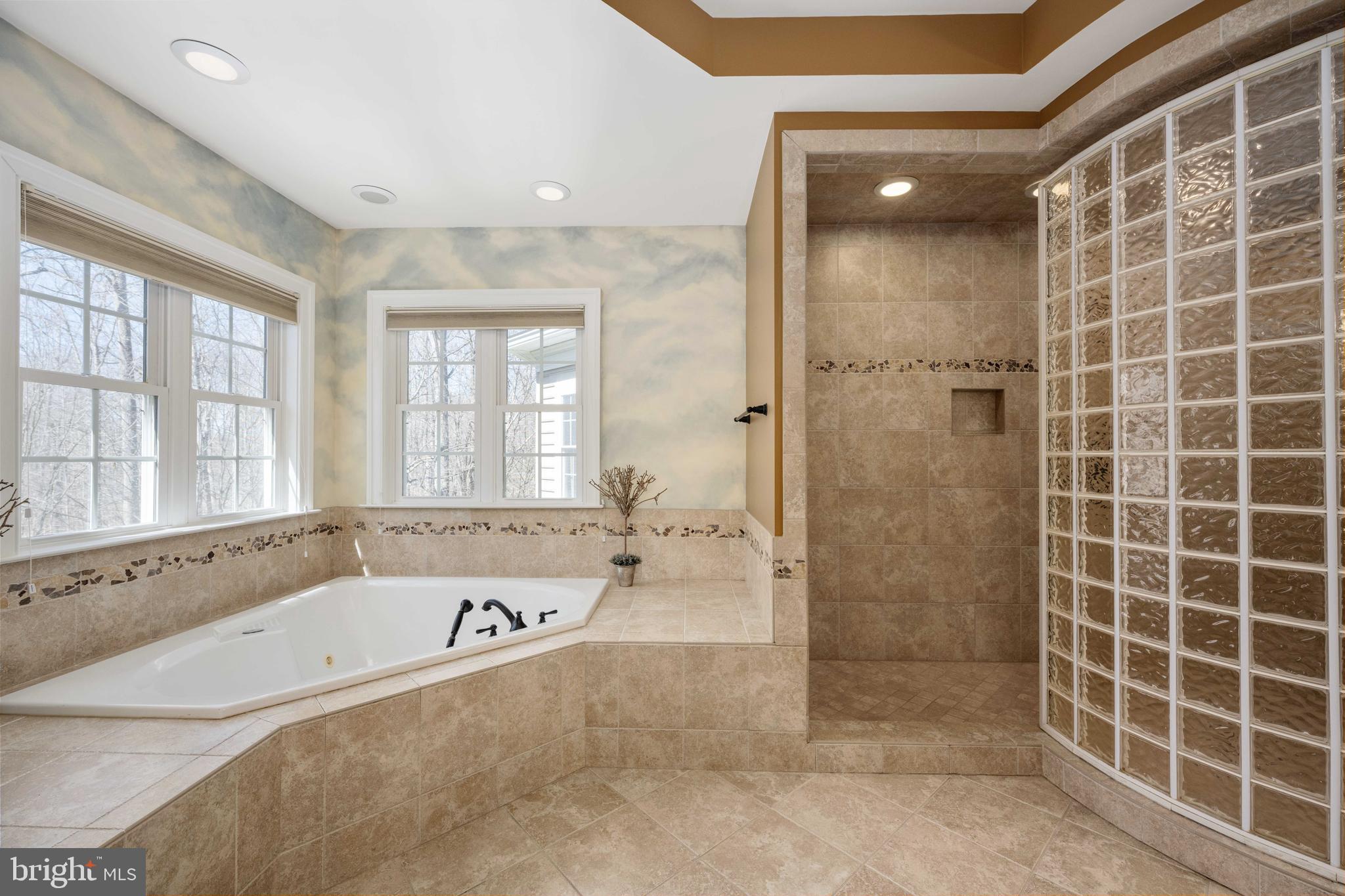 THE GLENS - Residential