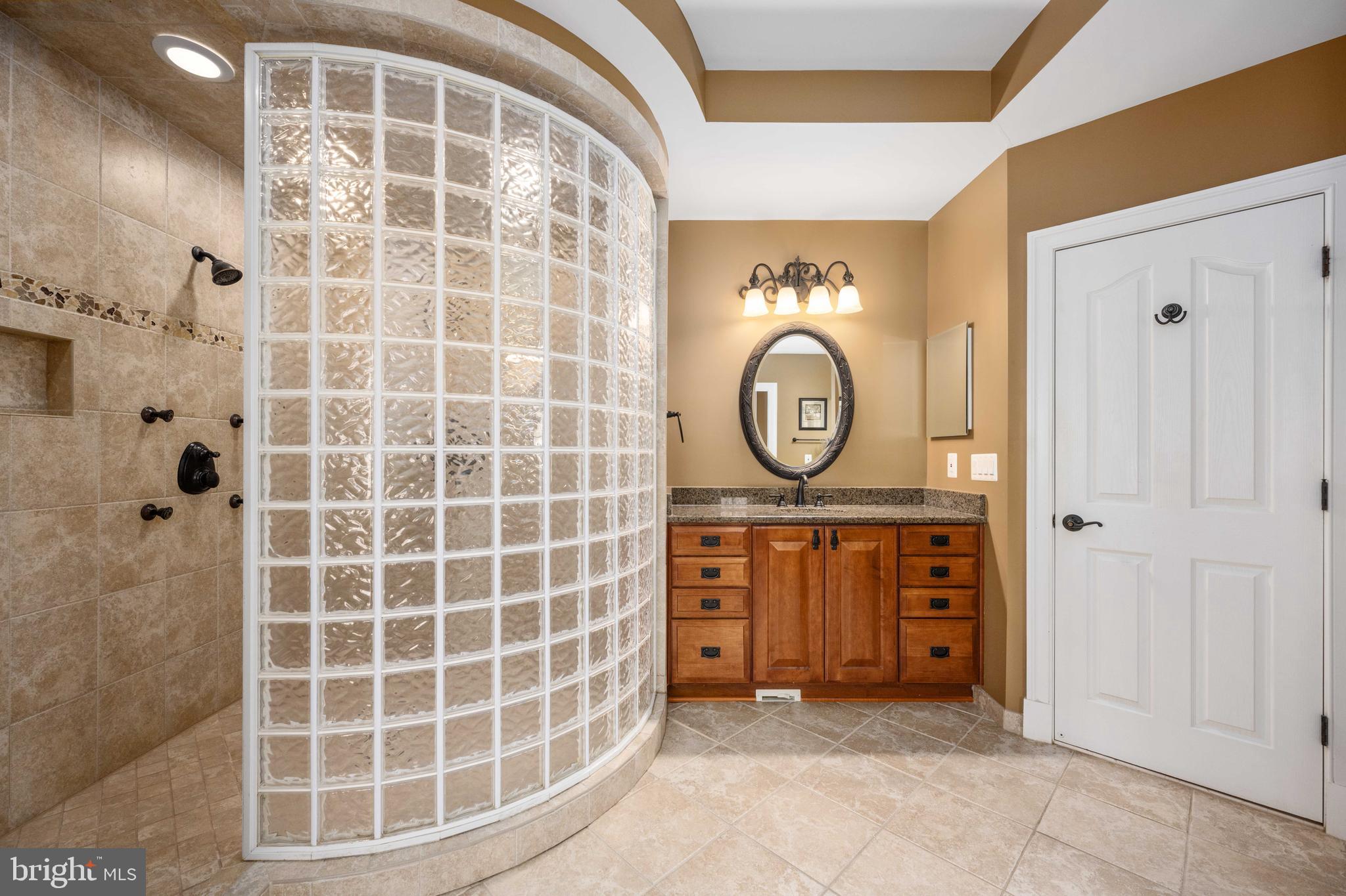 THE GLENS - Residential