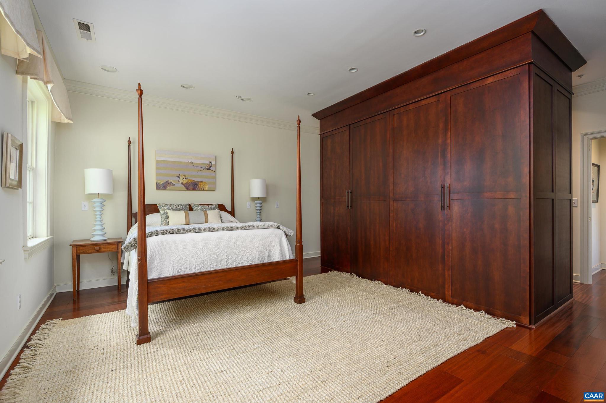 THE RANDOLPH - Residential