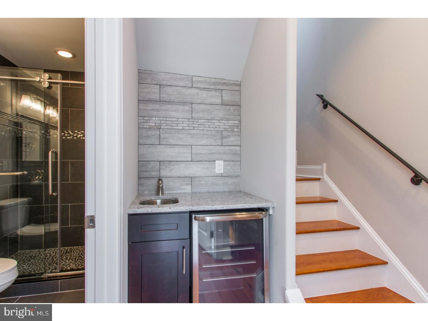 POINT BREEZE - Residential