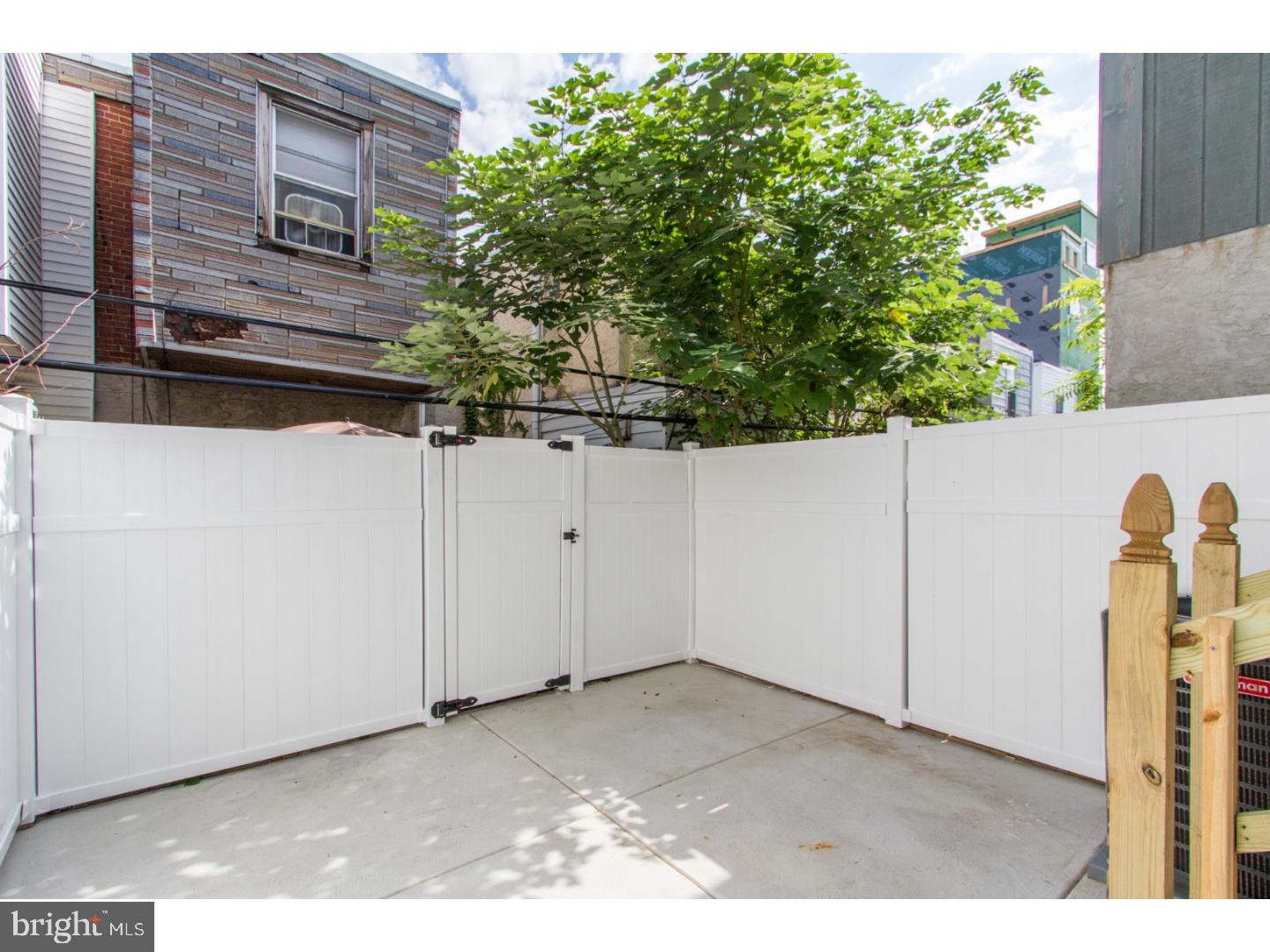 POINT BREEZE - Residential