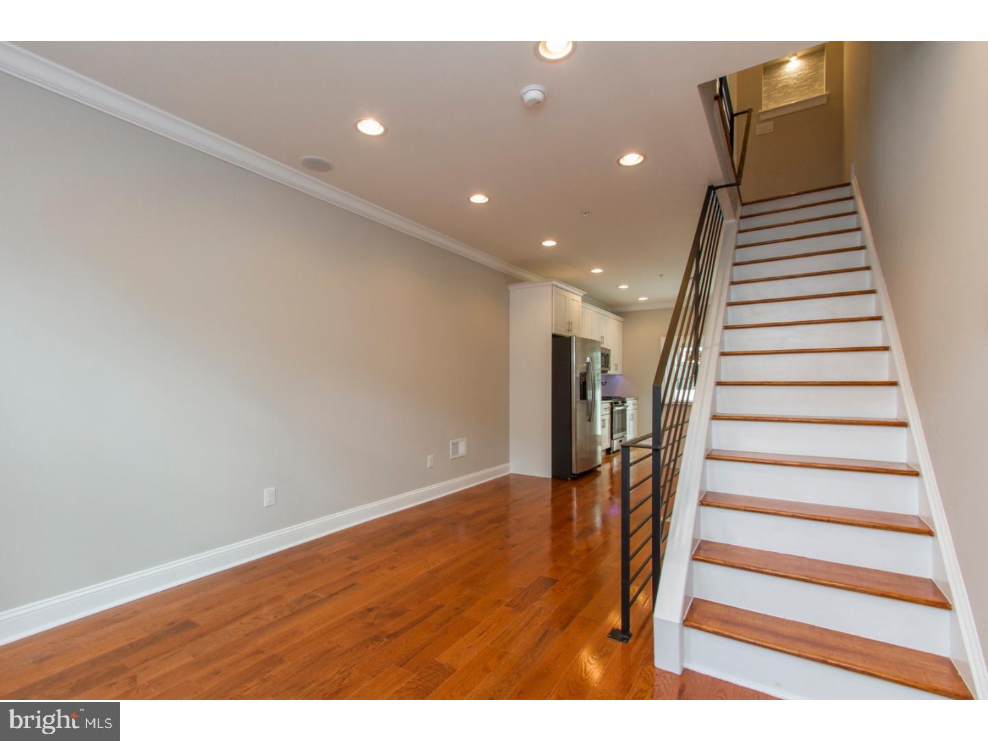 POINT BREEZE - Residential