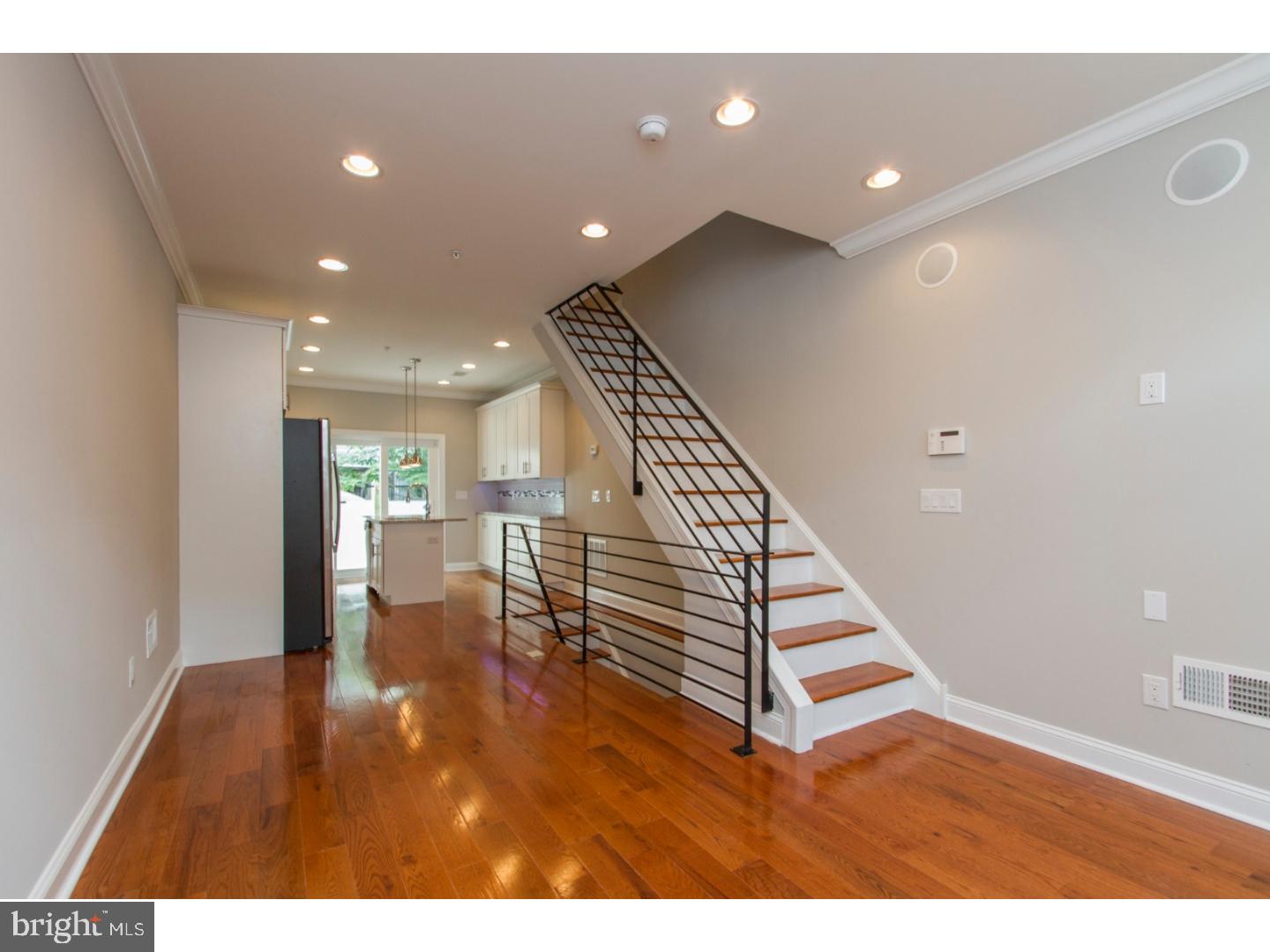 POINT BREEZE - Residential