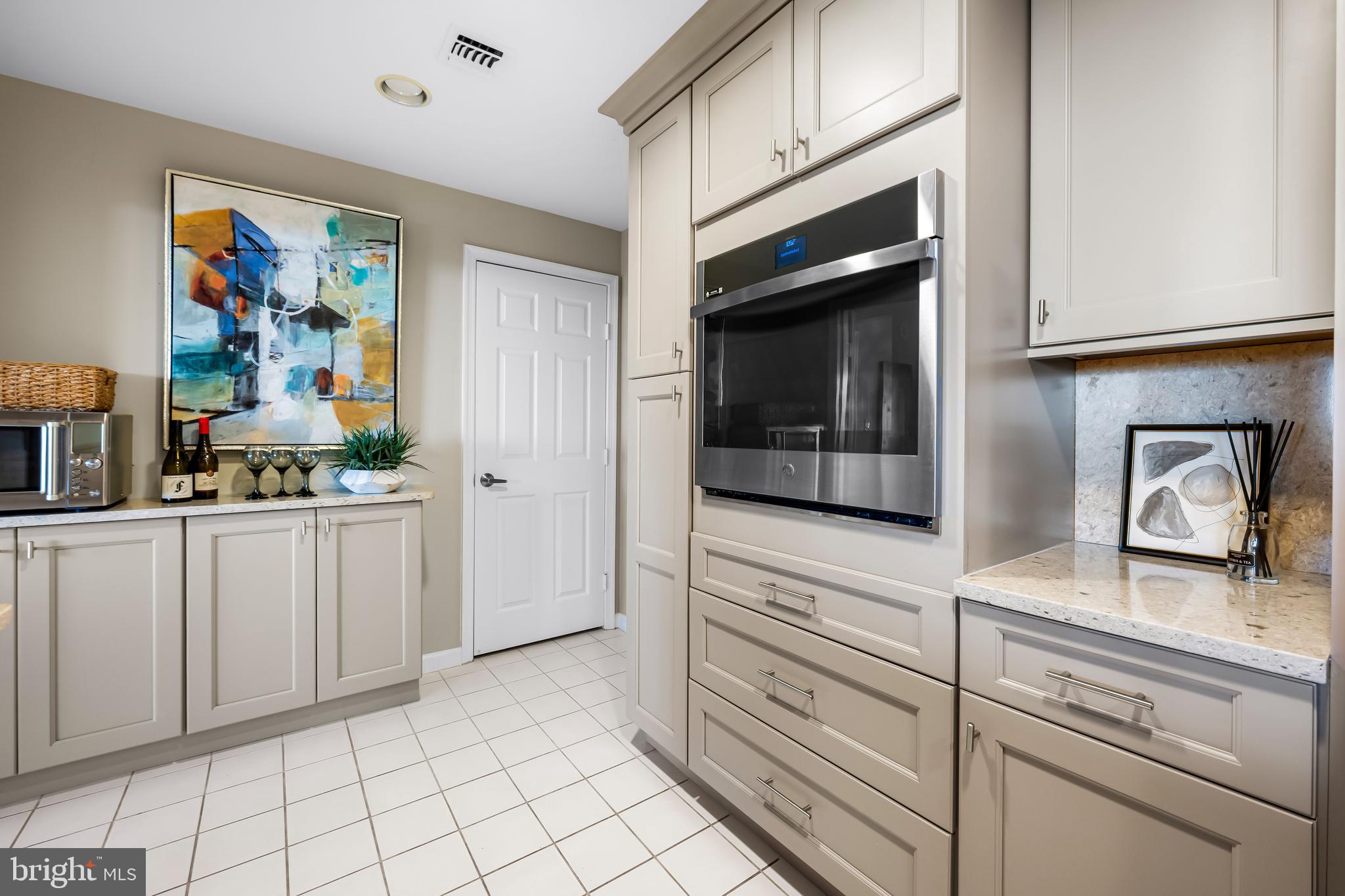 TUSCANY-CANTERBURY - Residential