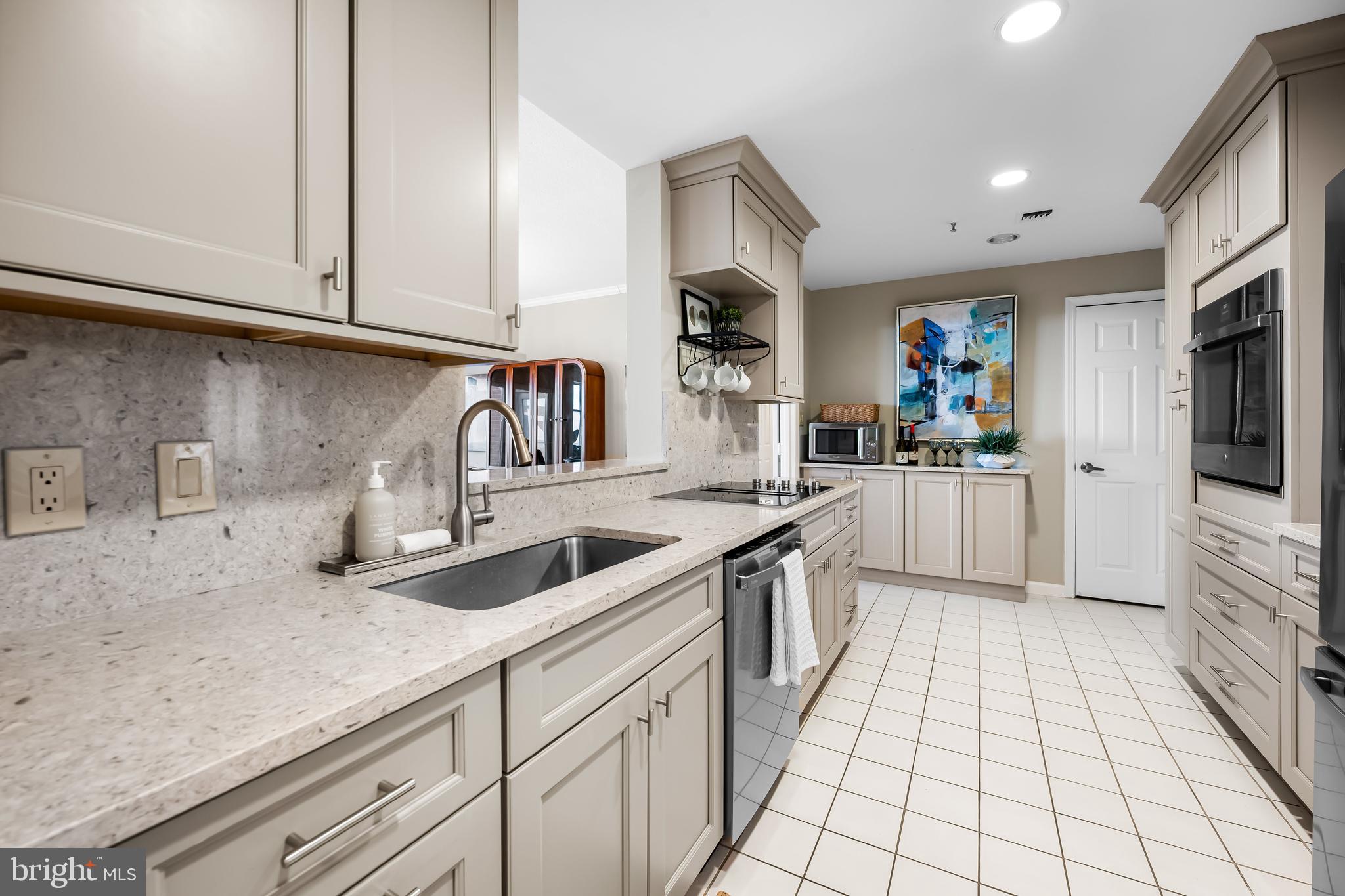 TUSCANY-CANTERBURY - Residential