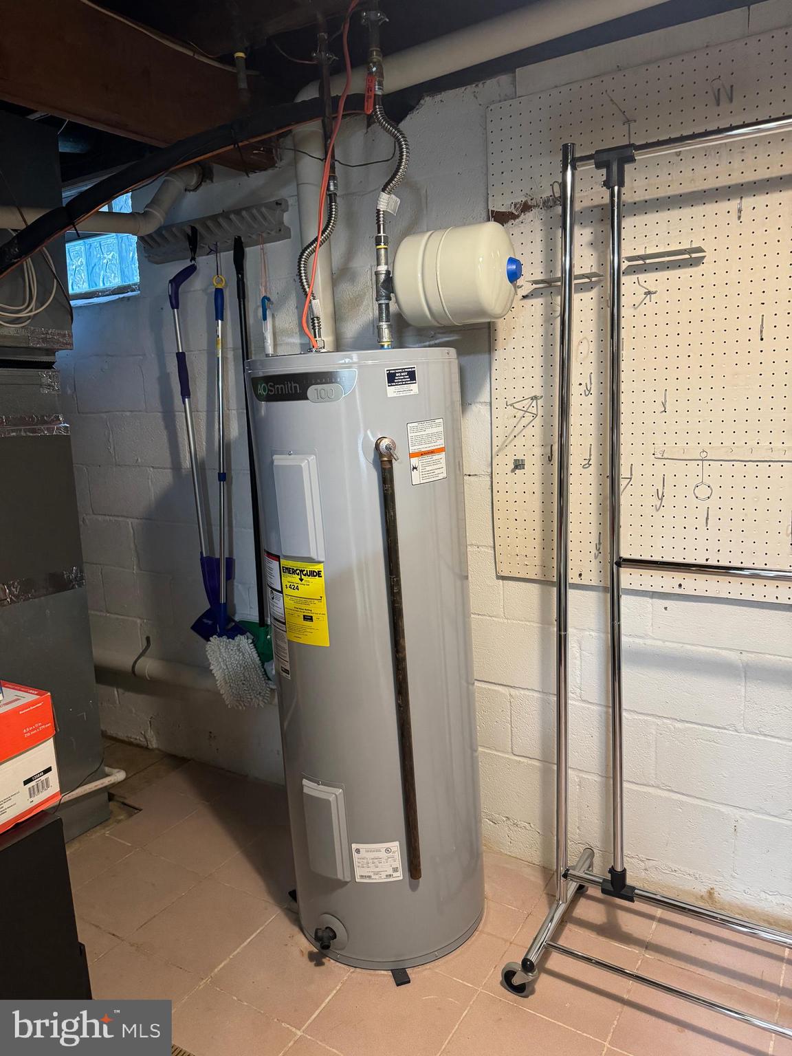 CAMPUS HILLS - Residential