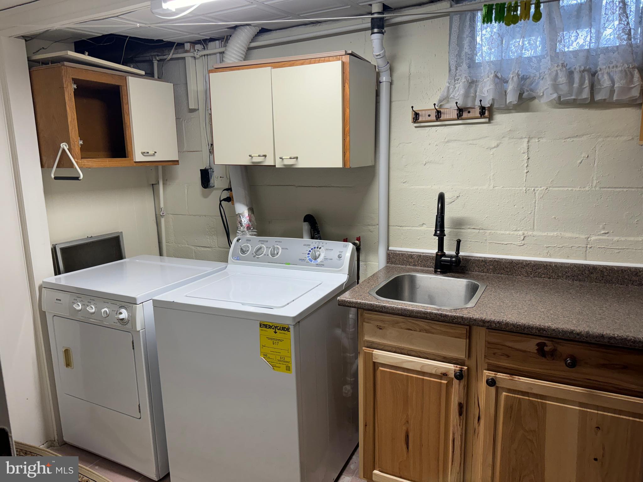 CAMPUS HILLS - Residential