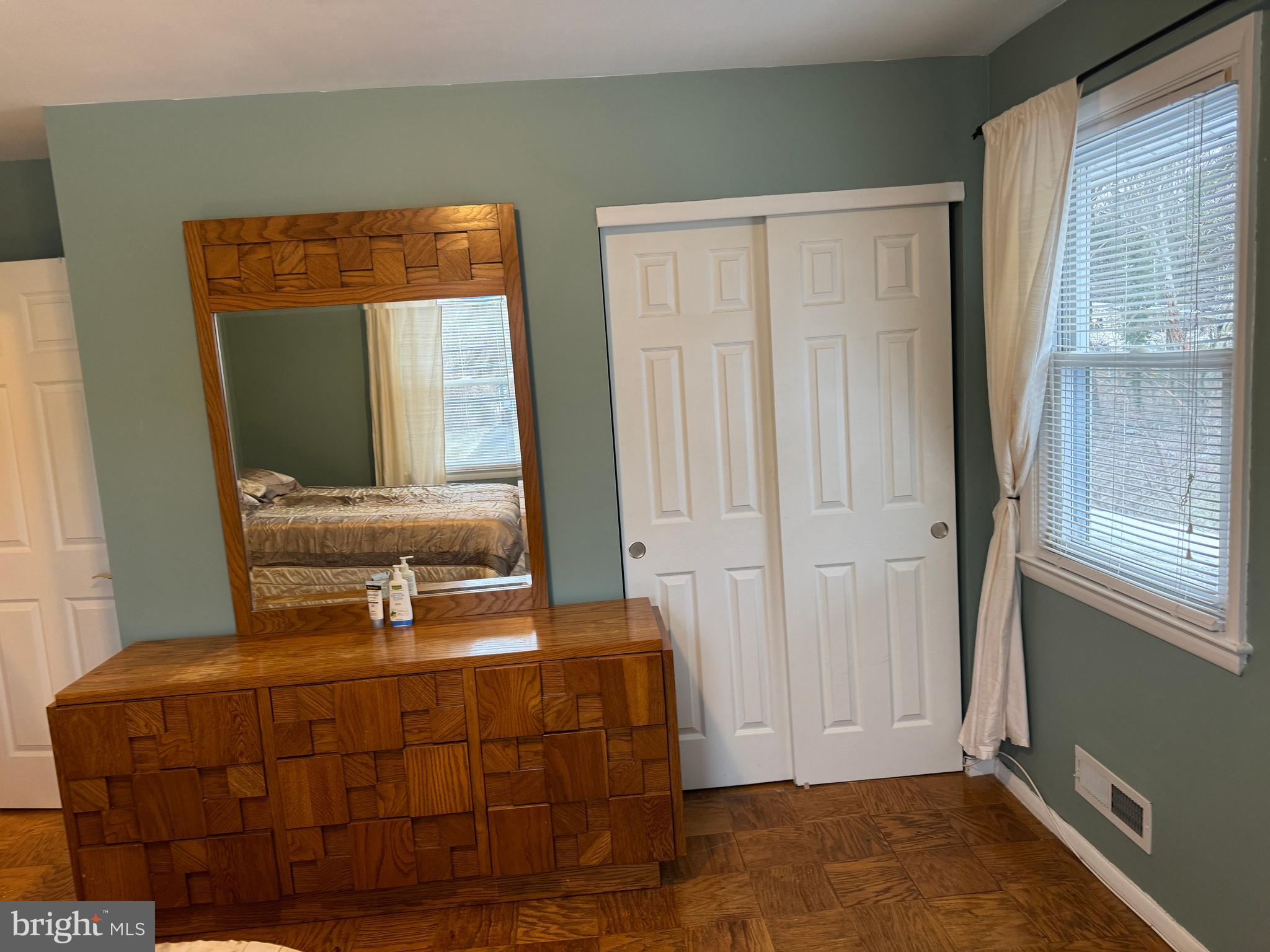 CAMPUS HILLS - Residential