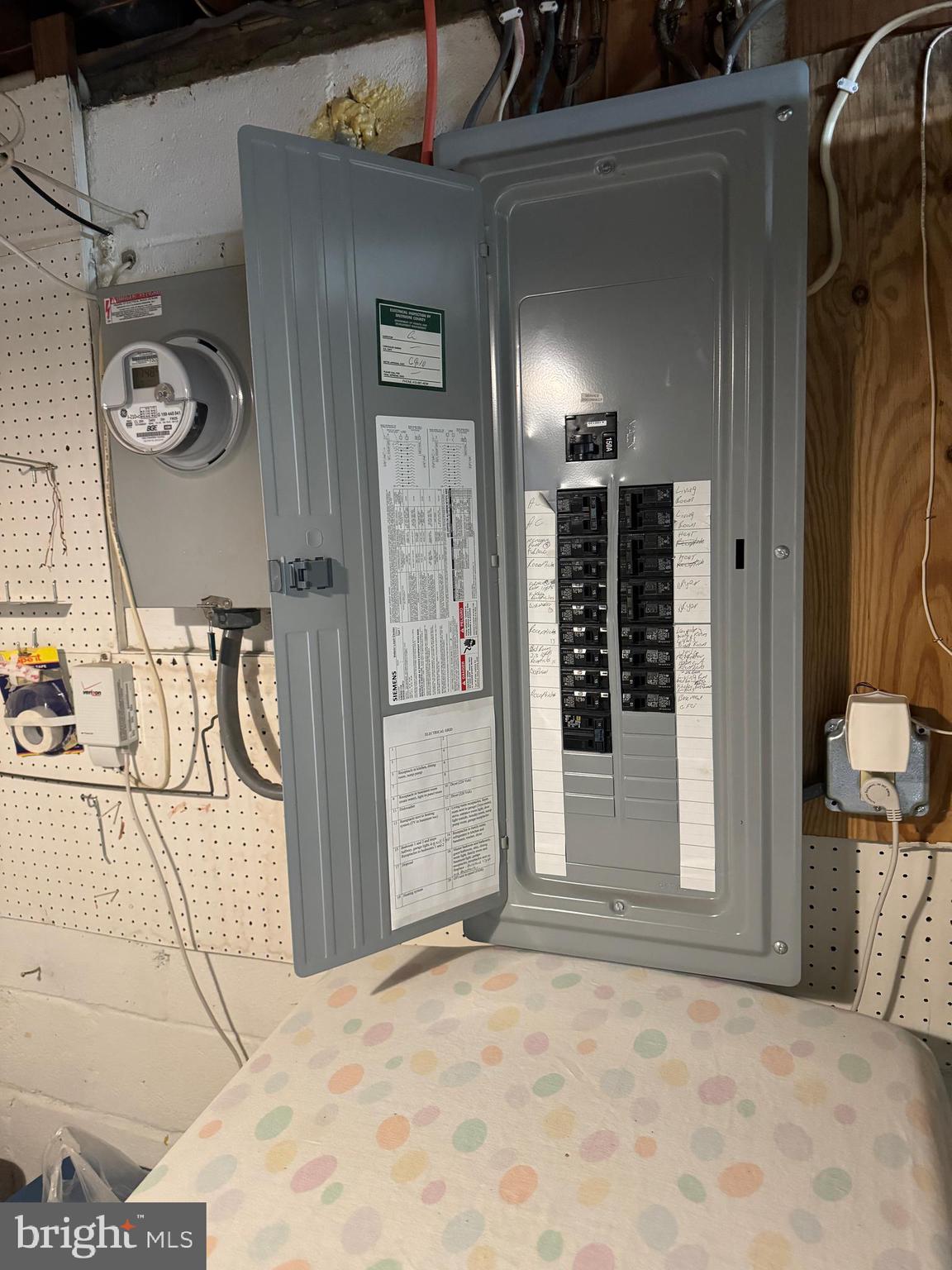 CAMPUS HILLS - Residential