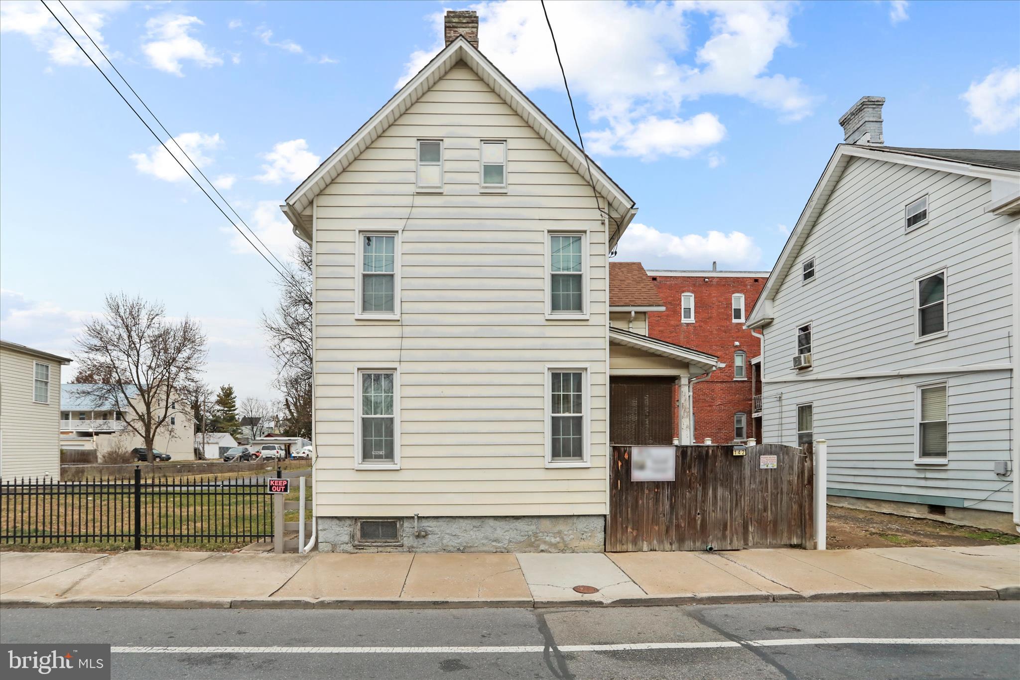 HAGERSTOWN - Residential