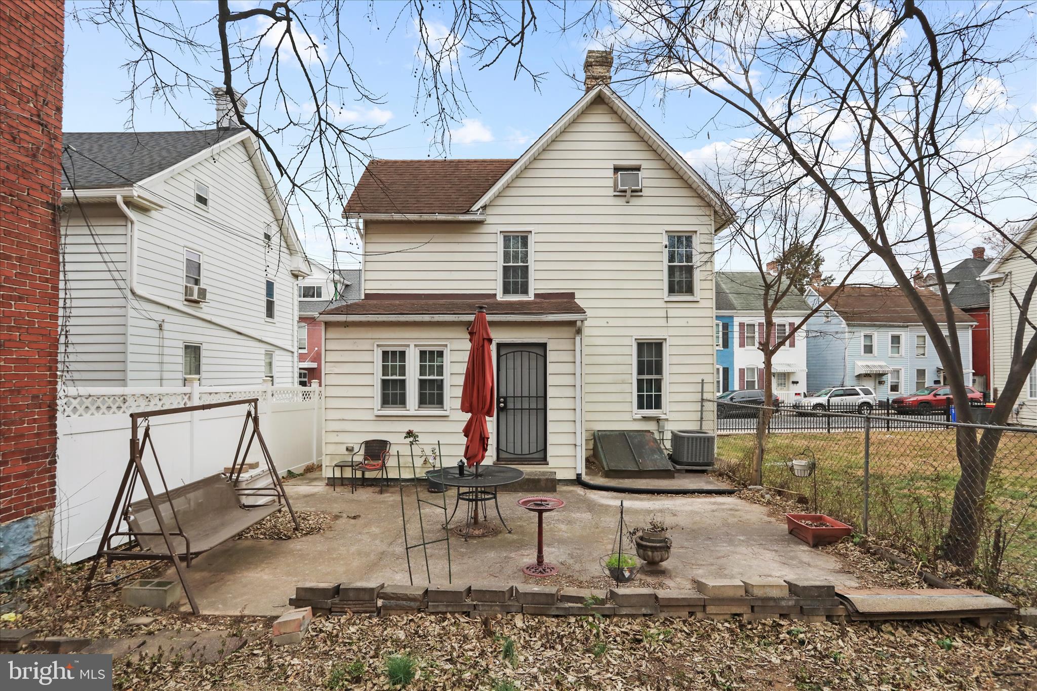 HAGERSTOWN - Residential