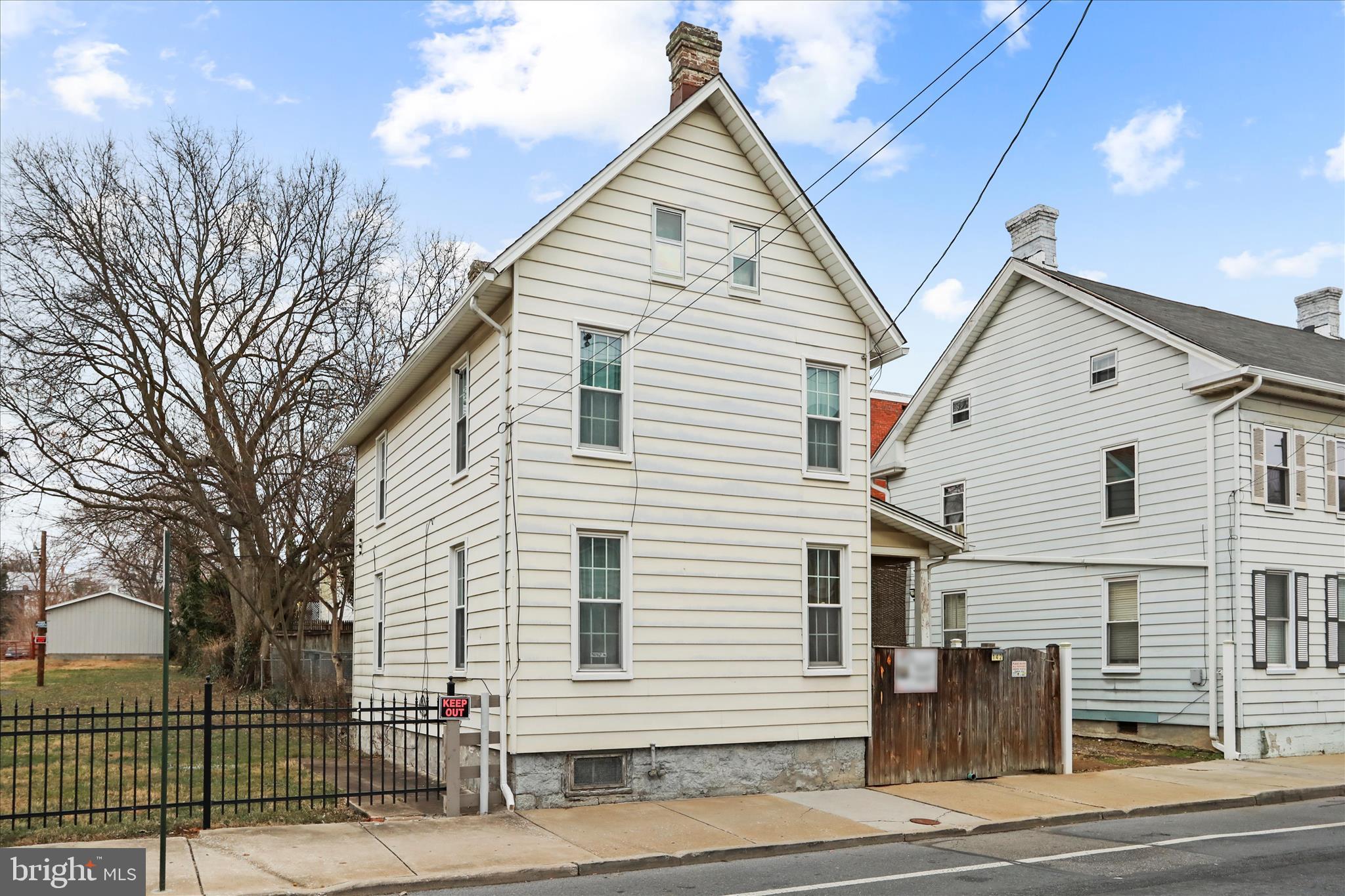 HAGERSTOWN - Residential