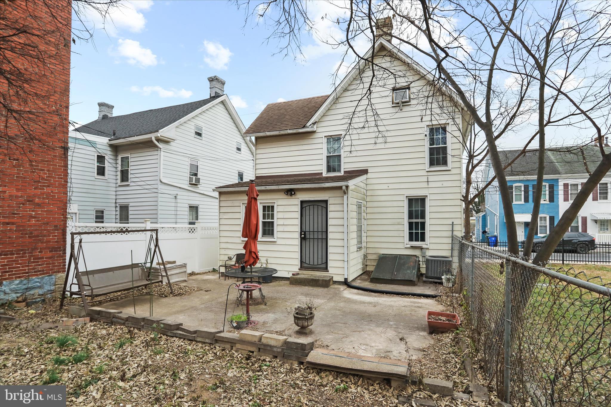 HAGERSTOWN - Residential