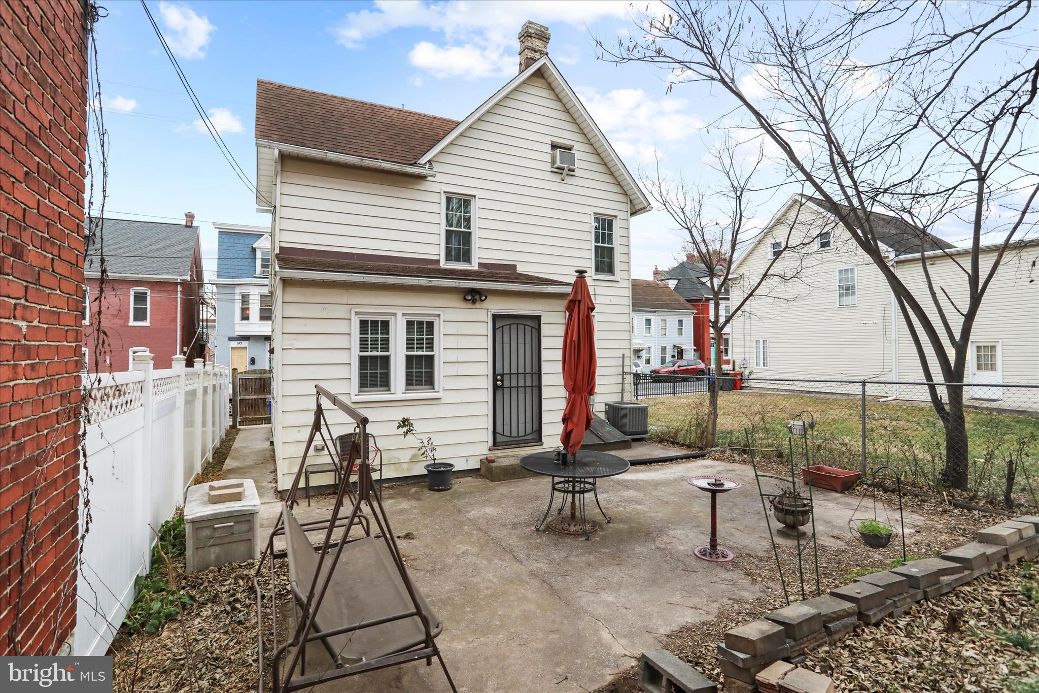 HAGERSTOWN - Residential