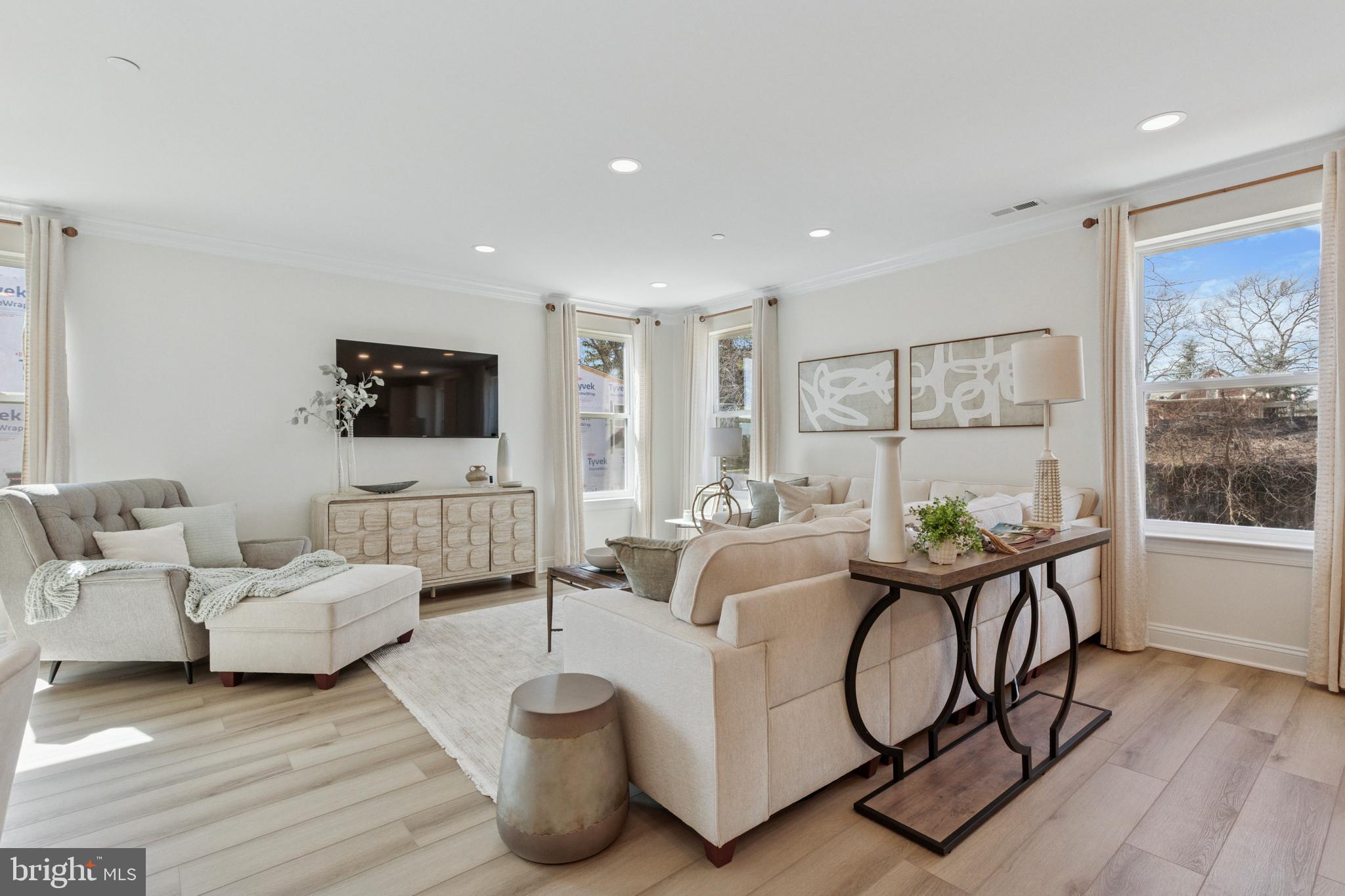 ARBOR PLACE - Residential