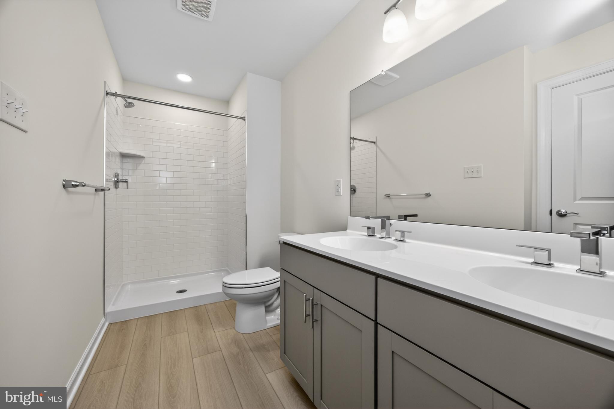 ARBOR PLACE - Residential