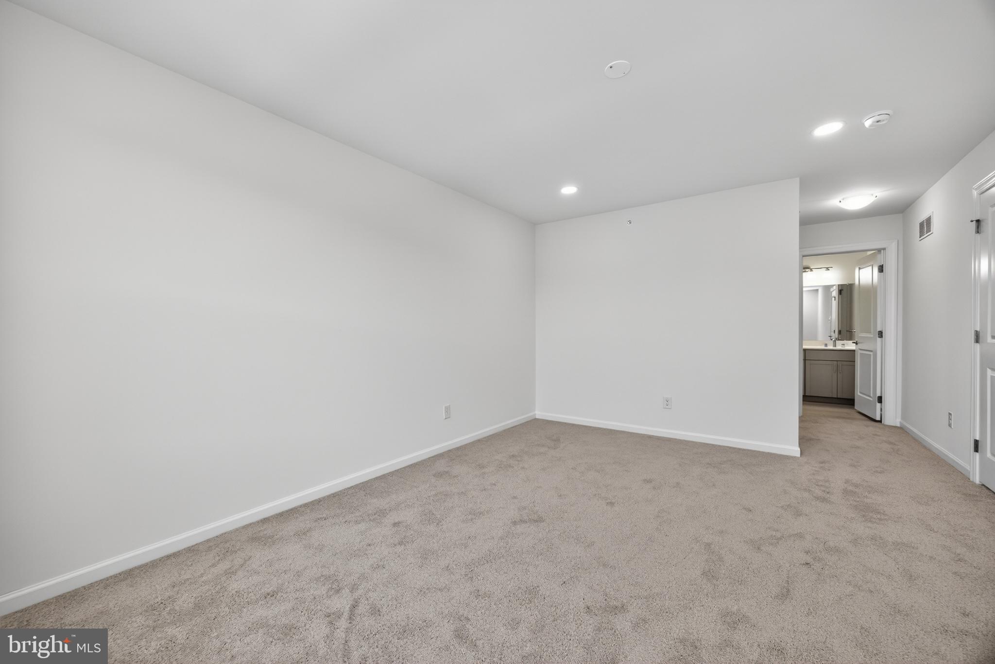 ARBOR PLACE - Residential