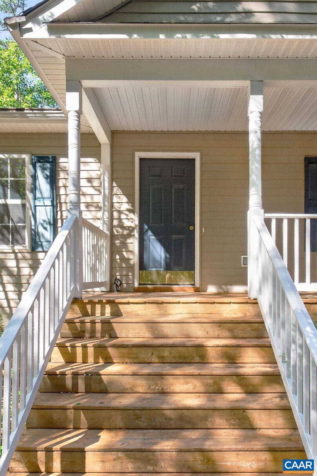 6 DEER PATH RD