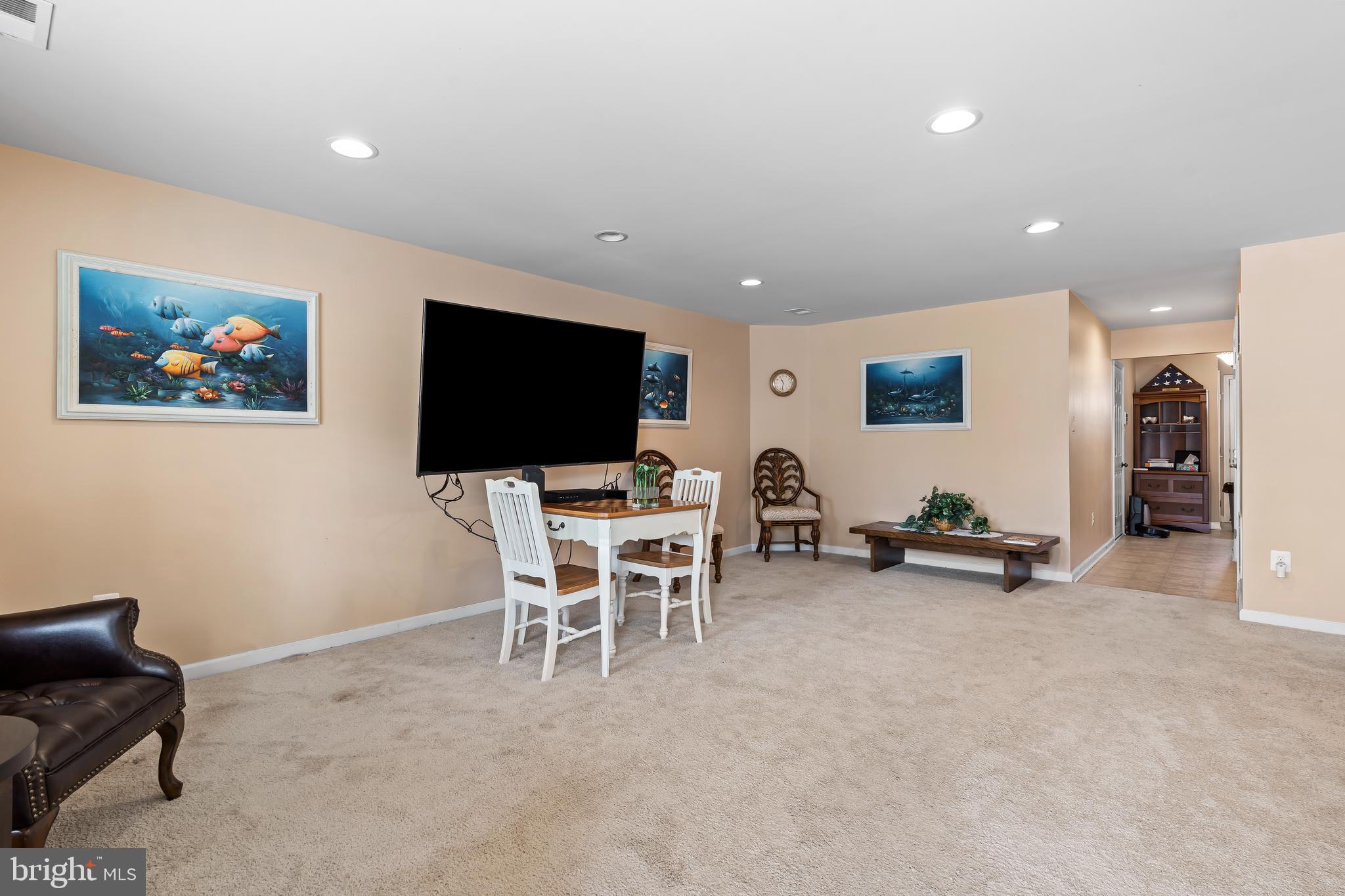 BROOKFIELD - Residential