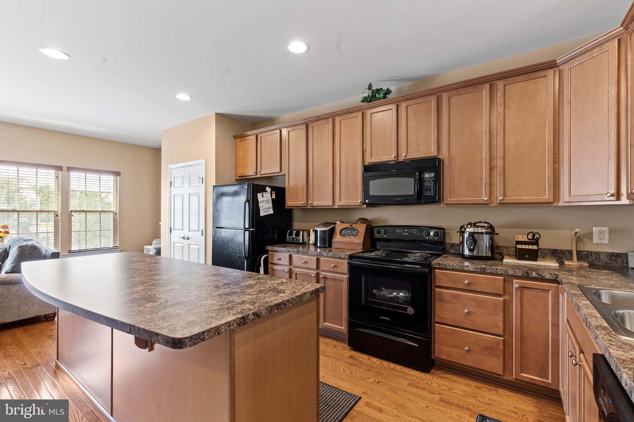 BROOKFIELD - Residential