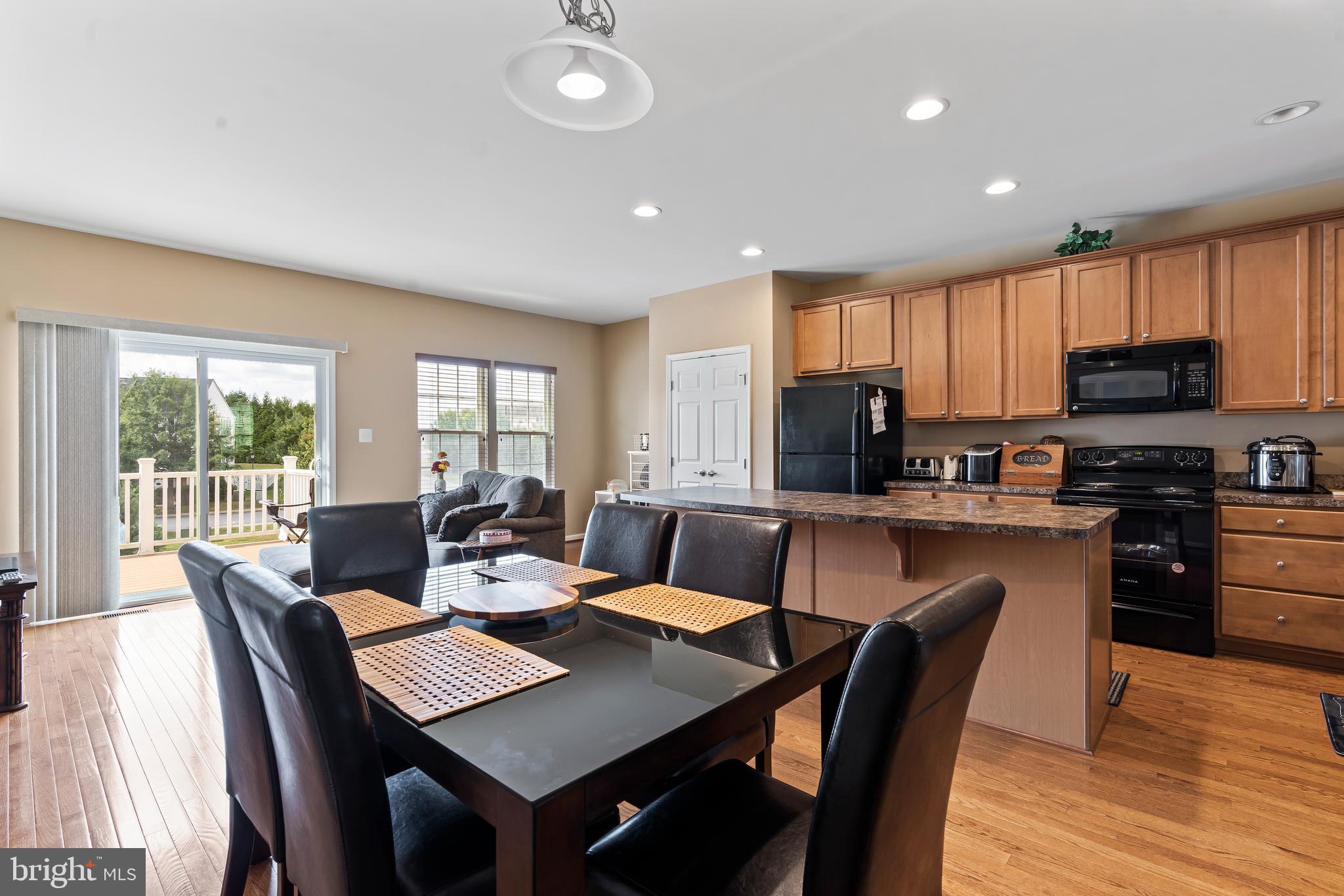 BROOKFIELD - Residential