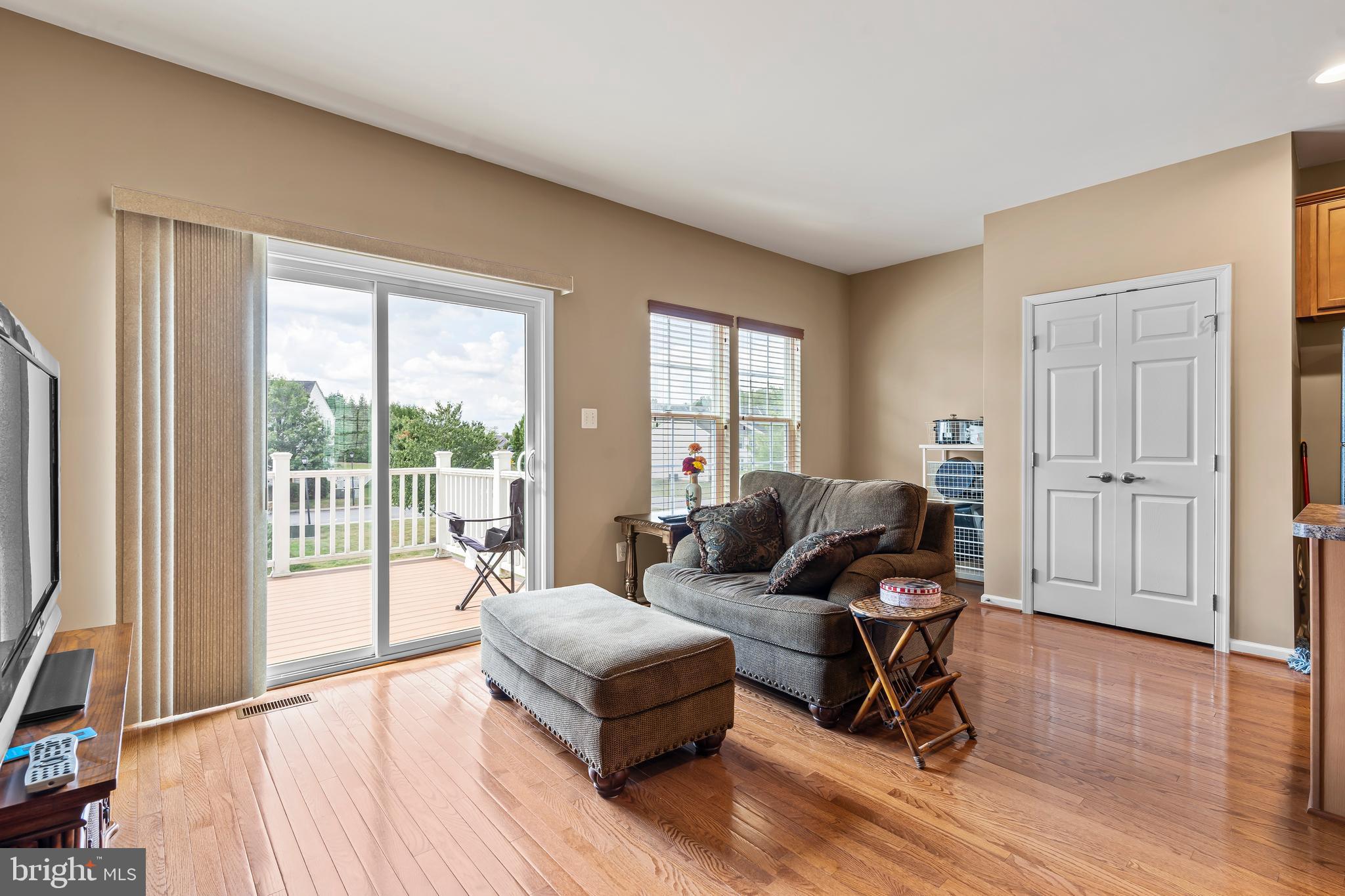 BROOKFIELD - Residential