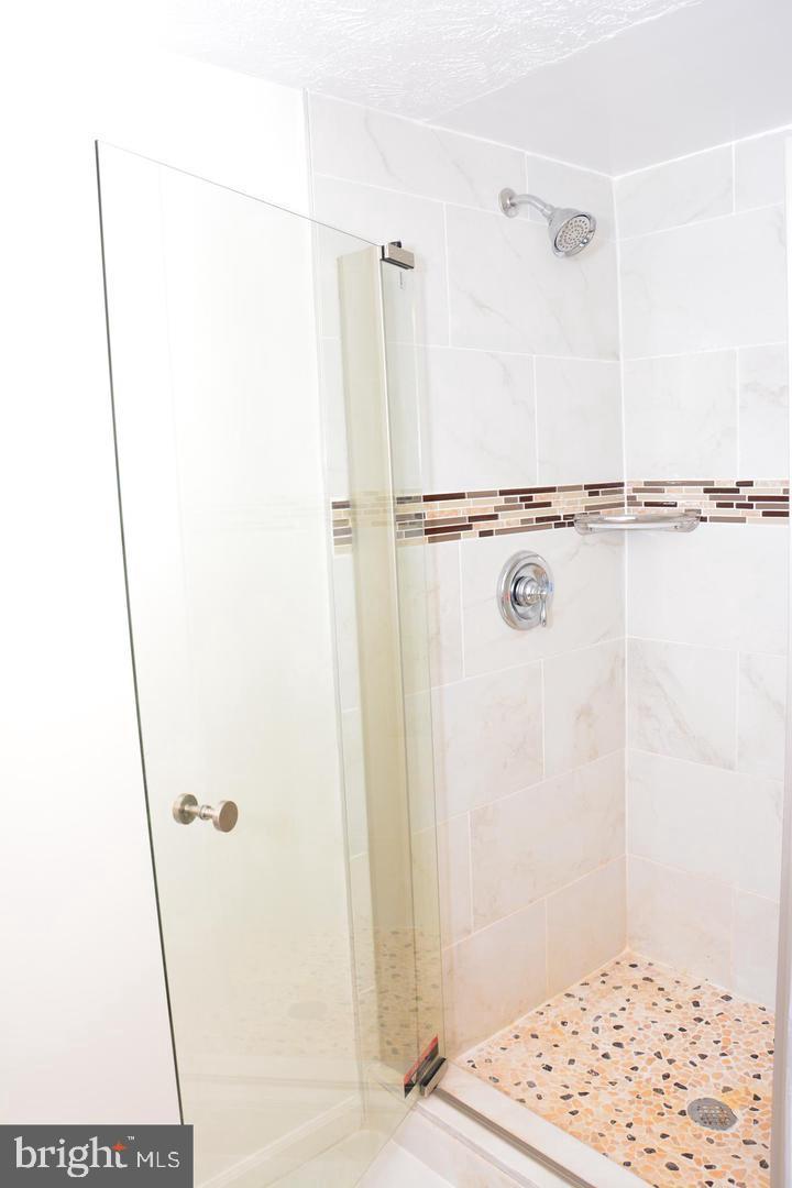 PARK SUMMIT CODM - Residential Lease