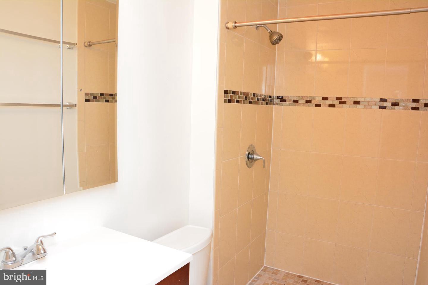 PARK SUMMIT CODM - Residential Lease