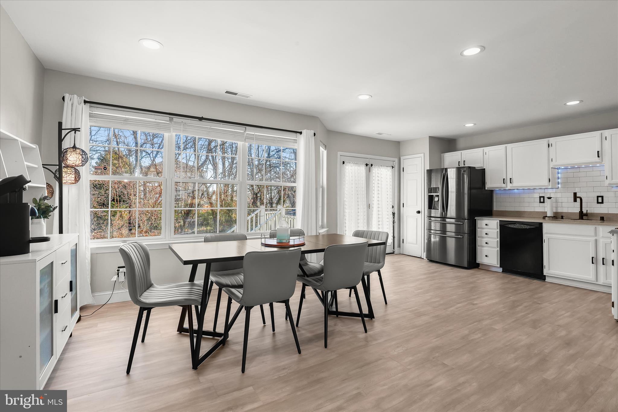 SENECA HARBOR - Residential