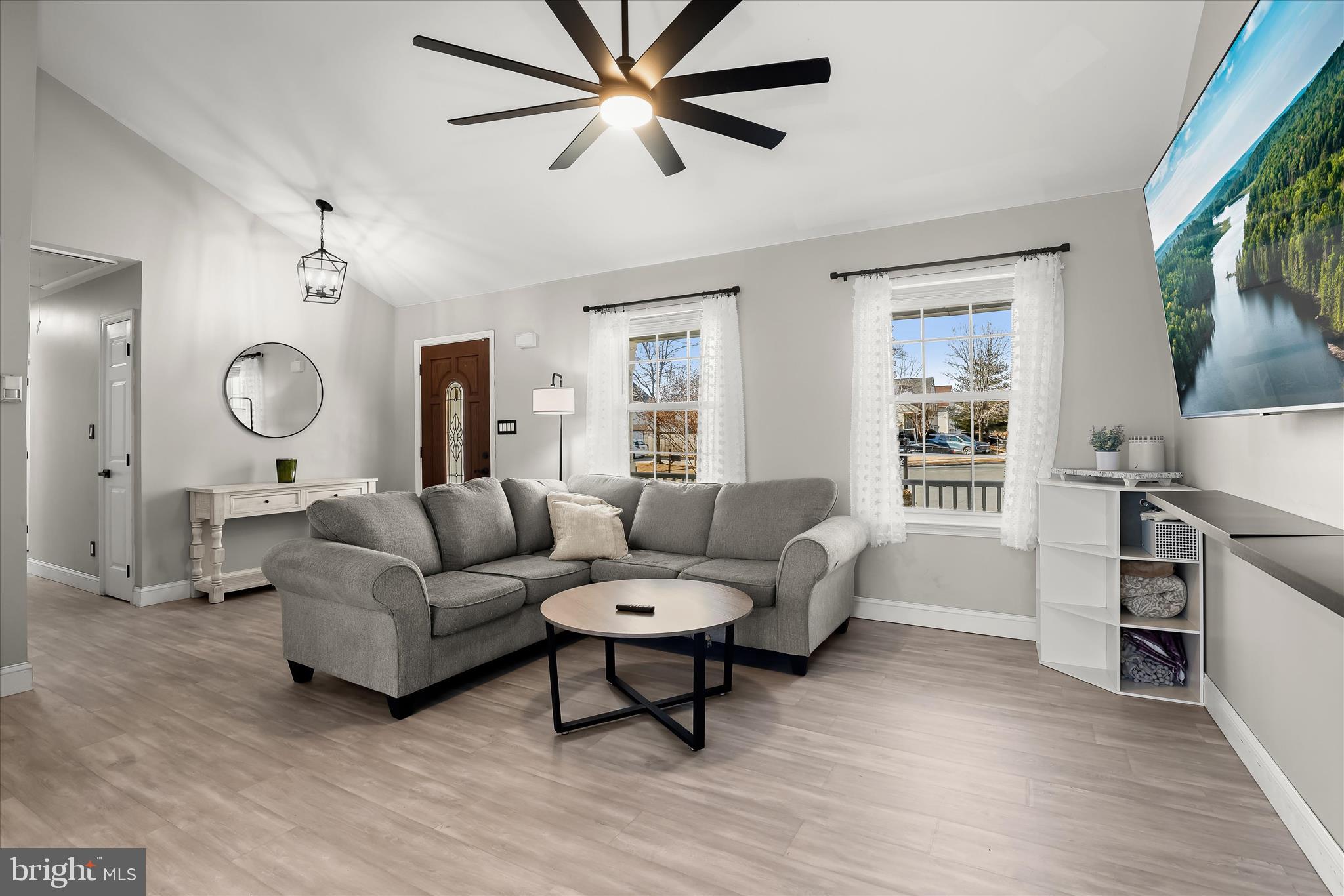 SENECA HARBOR - Residential