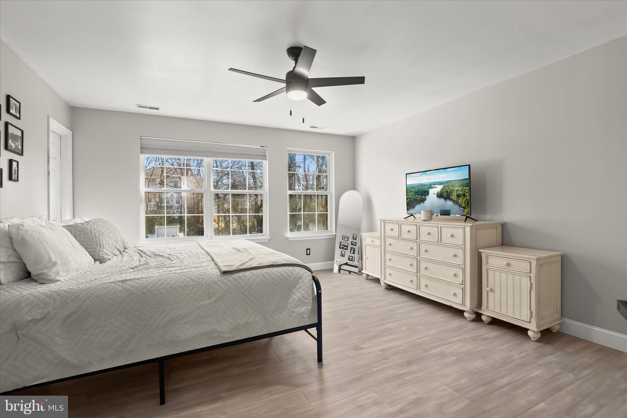 SENECA HARBOR - Residential