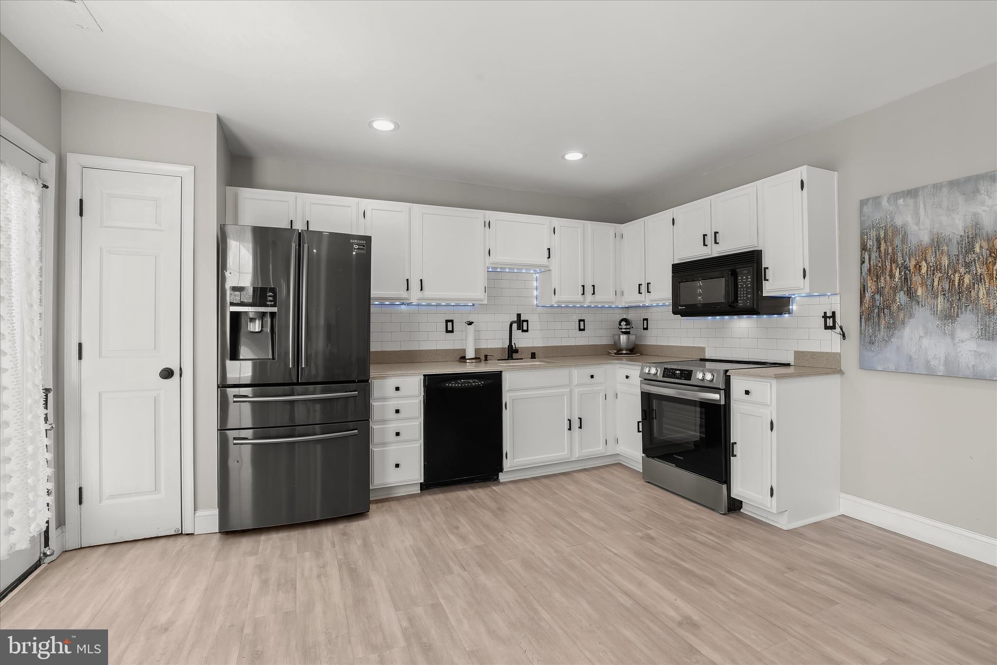 SENECA HARBOR - Residential