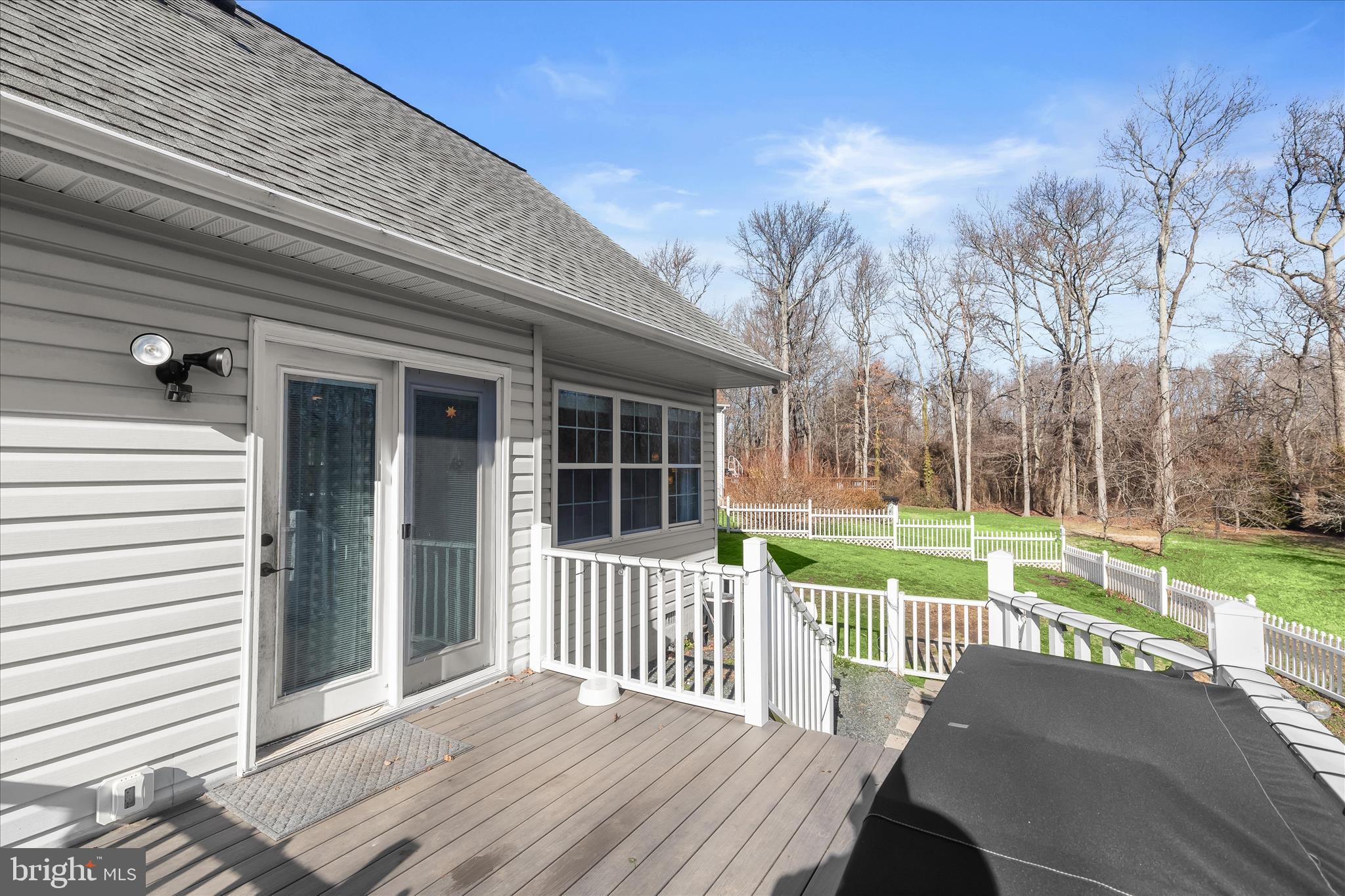 SENECA HARBOR - Residential