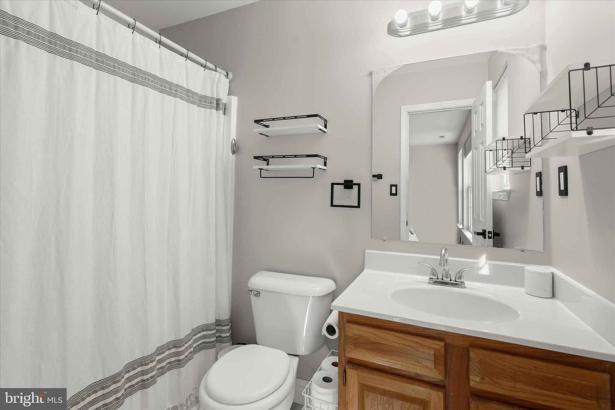 SENECA HARBOR - Residential